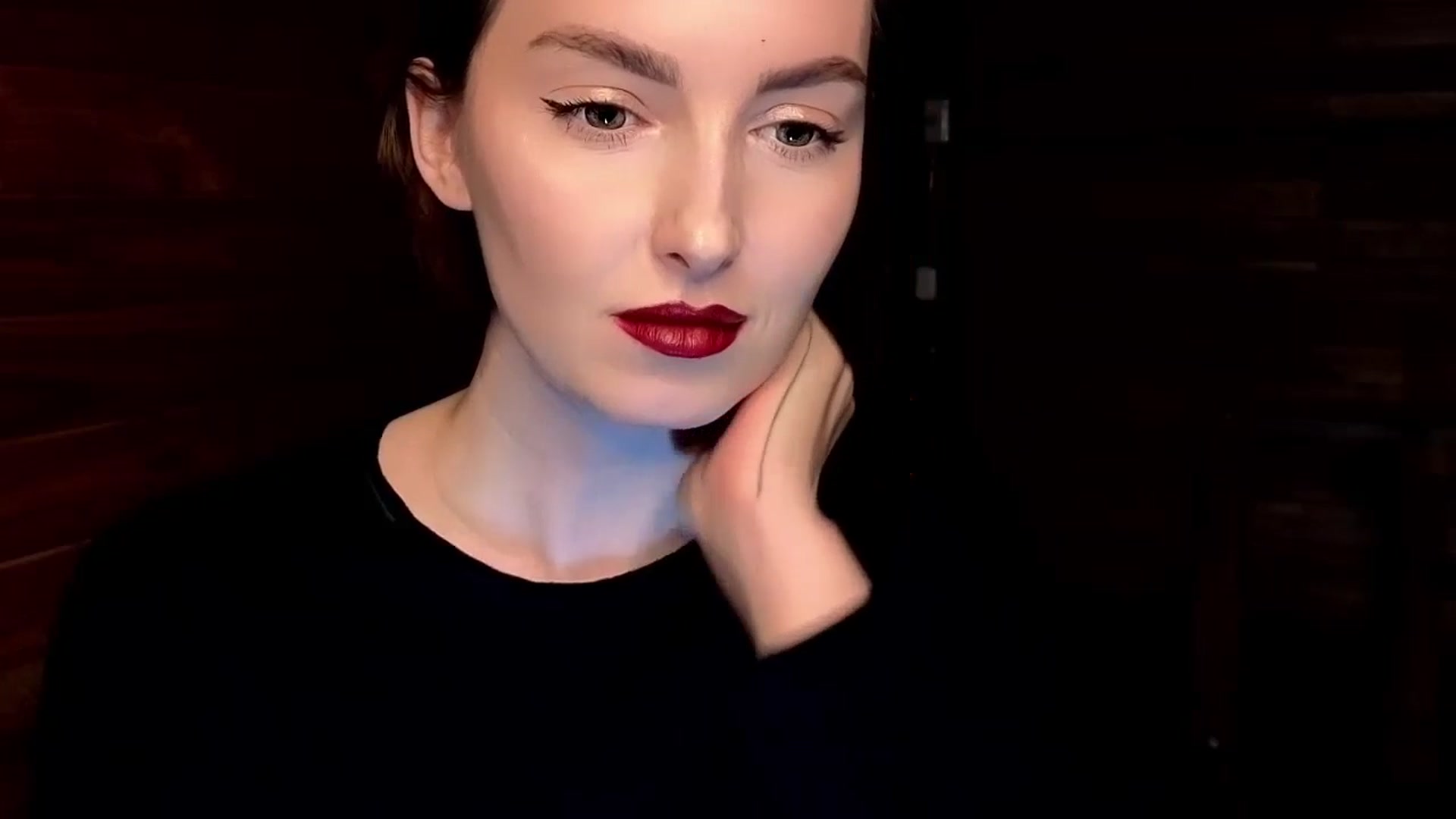 Gallery image thumbnail from Red_Lips_Girl's myfreecams stream on, 01/18/2025, 23:35 image 7 of 20