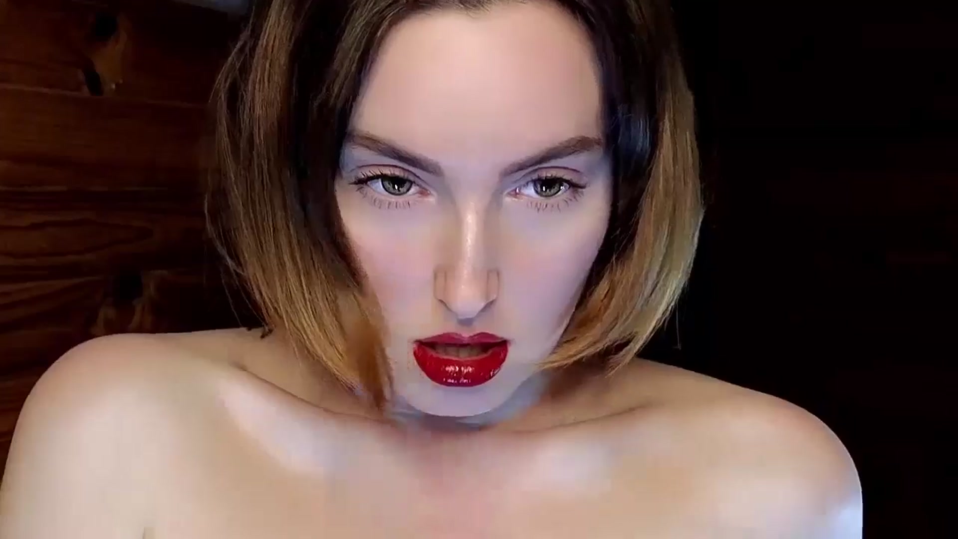 Gallery image thumbnail from Red_Lips_Girl's myfreecams stream on, 01/20/2025, 22:05 image 10 of 20
