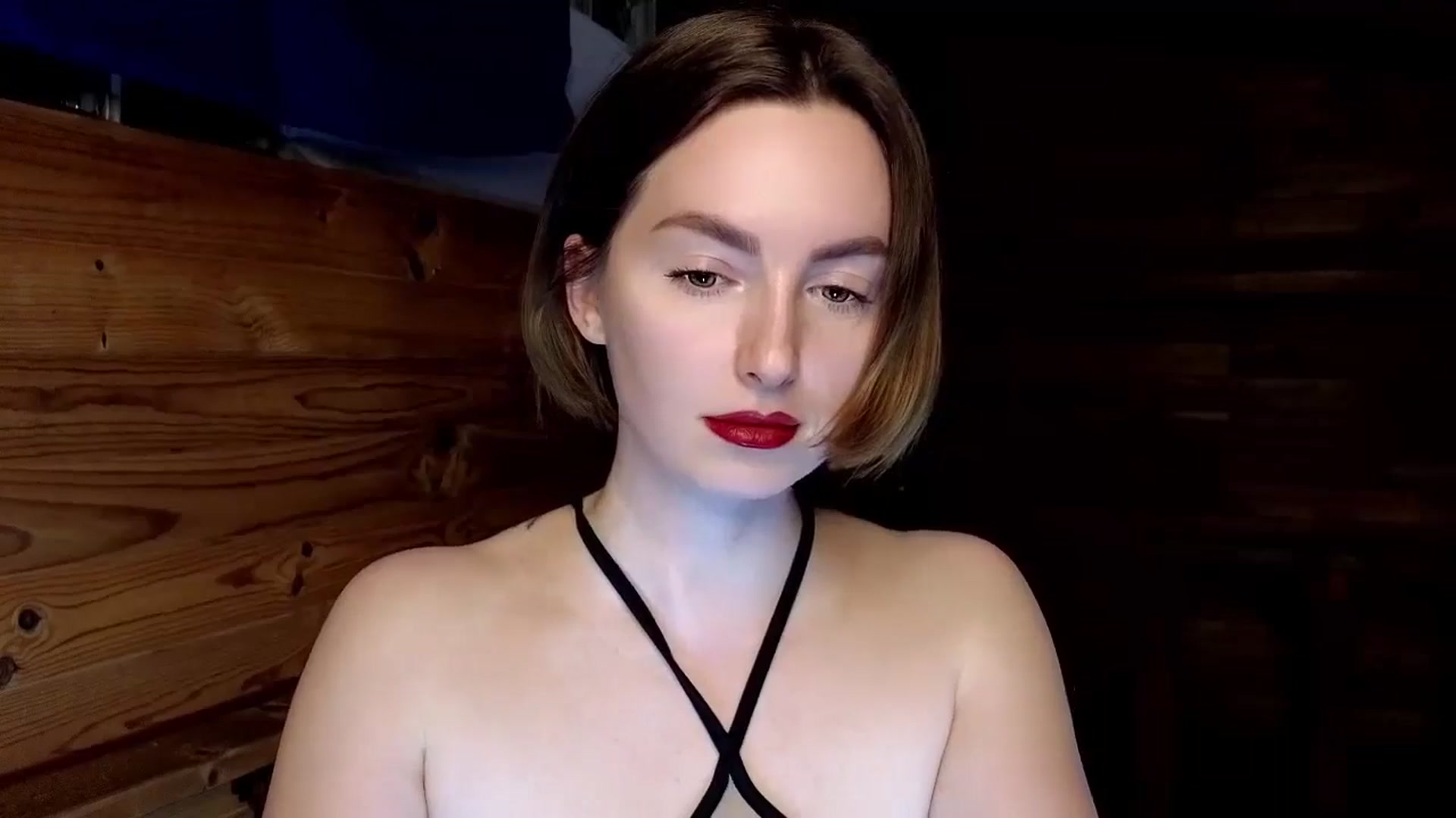 Gallery image thumbnail from Red_Lips_Girl's myfreecams stream on, 01/20/2025, 23:11 image 10 of 20