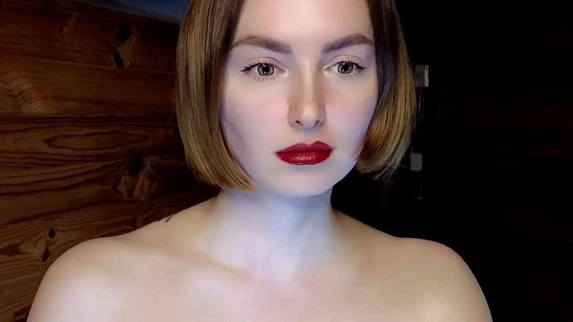 Gallery image thumbnail from Red_Lips_Girl's myfreecams stream on, 01/20/2025, 23:11 image 6 of 20
