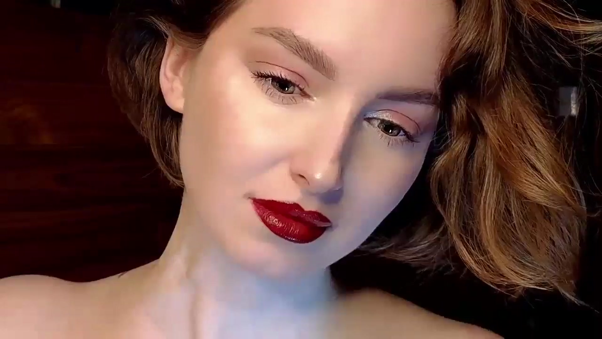 Gallery image thumbnail from Red_Lips_Girl's myfreecams stream on, 01/27/2025, 23:42 image 19 of 20