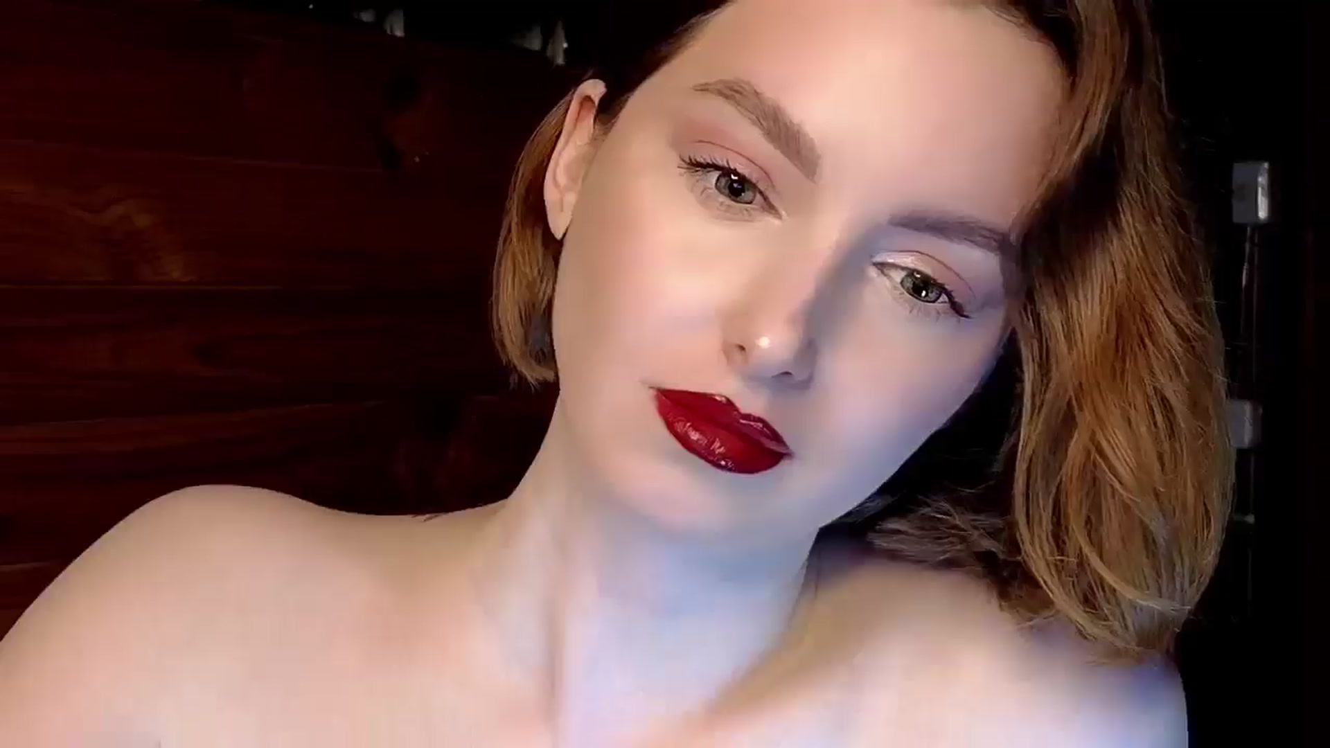 Gallery image thumbnail from Red_Lips_Girl's myfreecams stream on, 01/27/2025, 23:42 image 16 of 20