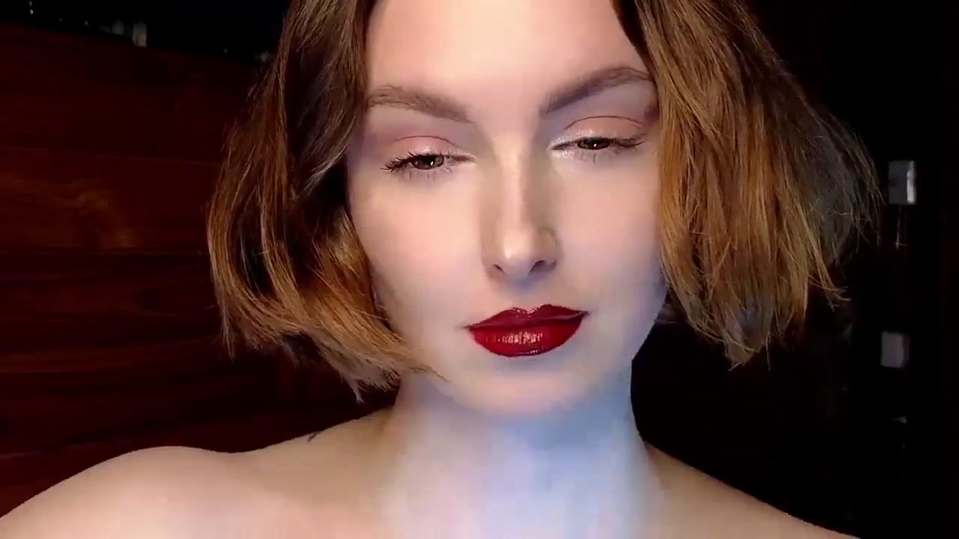 Gallery image thumbnail from Red_Lips_Girl's myfreecams stream on, 01/27/2025, 23:42 image 14 of 20