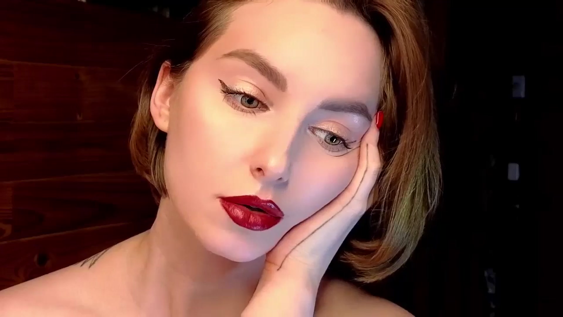 Gallery image thumbnail from Red_Lips_Girl's myfreecams stream on, 01/30/2025, 22:30 image 20 of 20