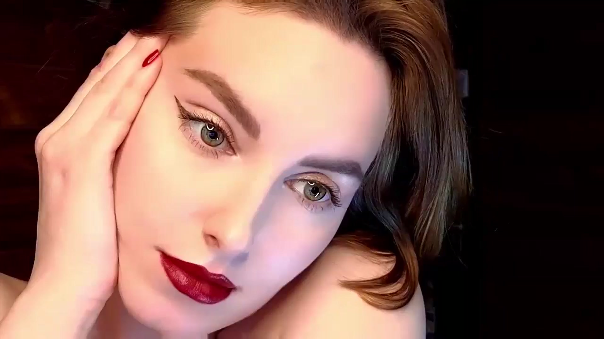 Gallery image thumbnail from Red_Lips_Girl's myfreecams stream on, 01/30/2025, 23:08 image 11 of 20