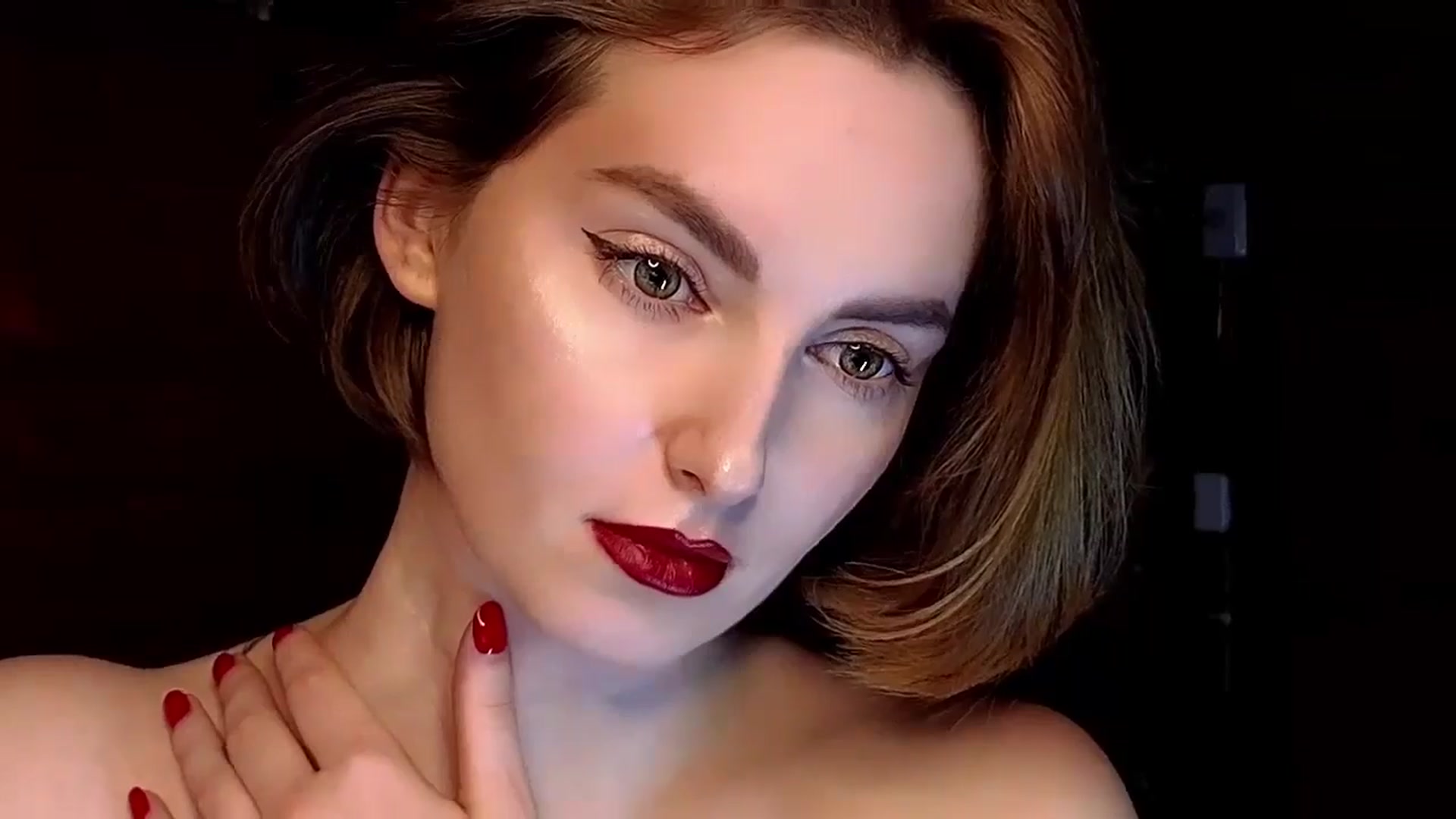 Gallery image thumbnail from Red_Lips_Girl's myfreecams stream on, 01/30/2025, 23:08 image 8 of 20