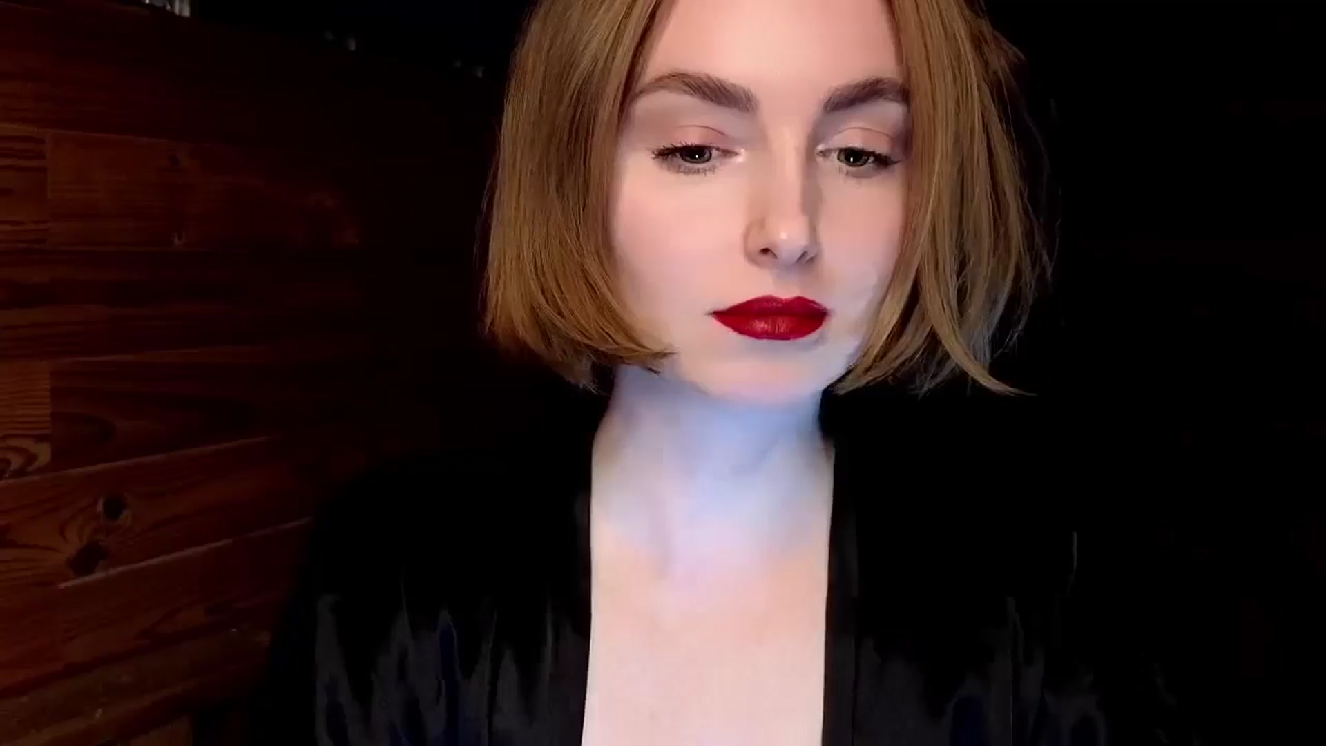 Gallery image thumbnail from Red_Lips_Girl's myfreecams stream on, 02/03/2025, 23:05 image 18 of 20