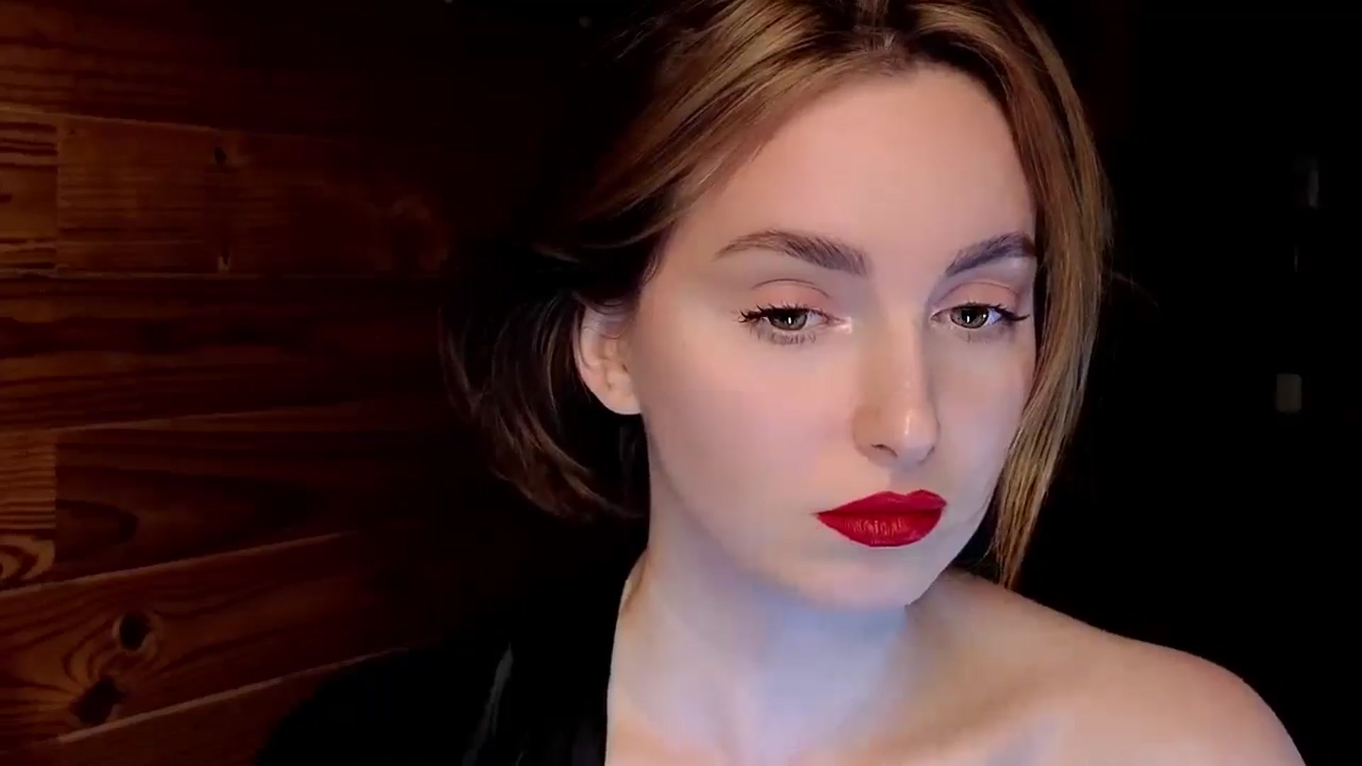 Gallery image thumbnail from Red_Lips_Girl's myfreecams stream on, 02/03/2025, 23:05 image 5 of 20