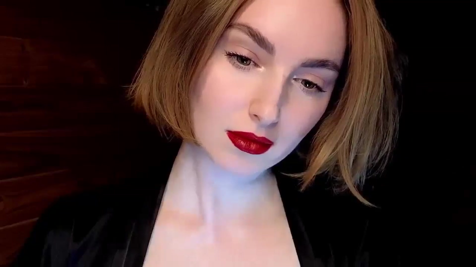 Gallery image thumbnail from Red_Lips_Girl's myfreecams stream on, 02/03/2025, 23:05 image 17 of 20