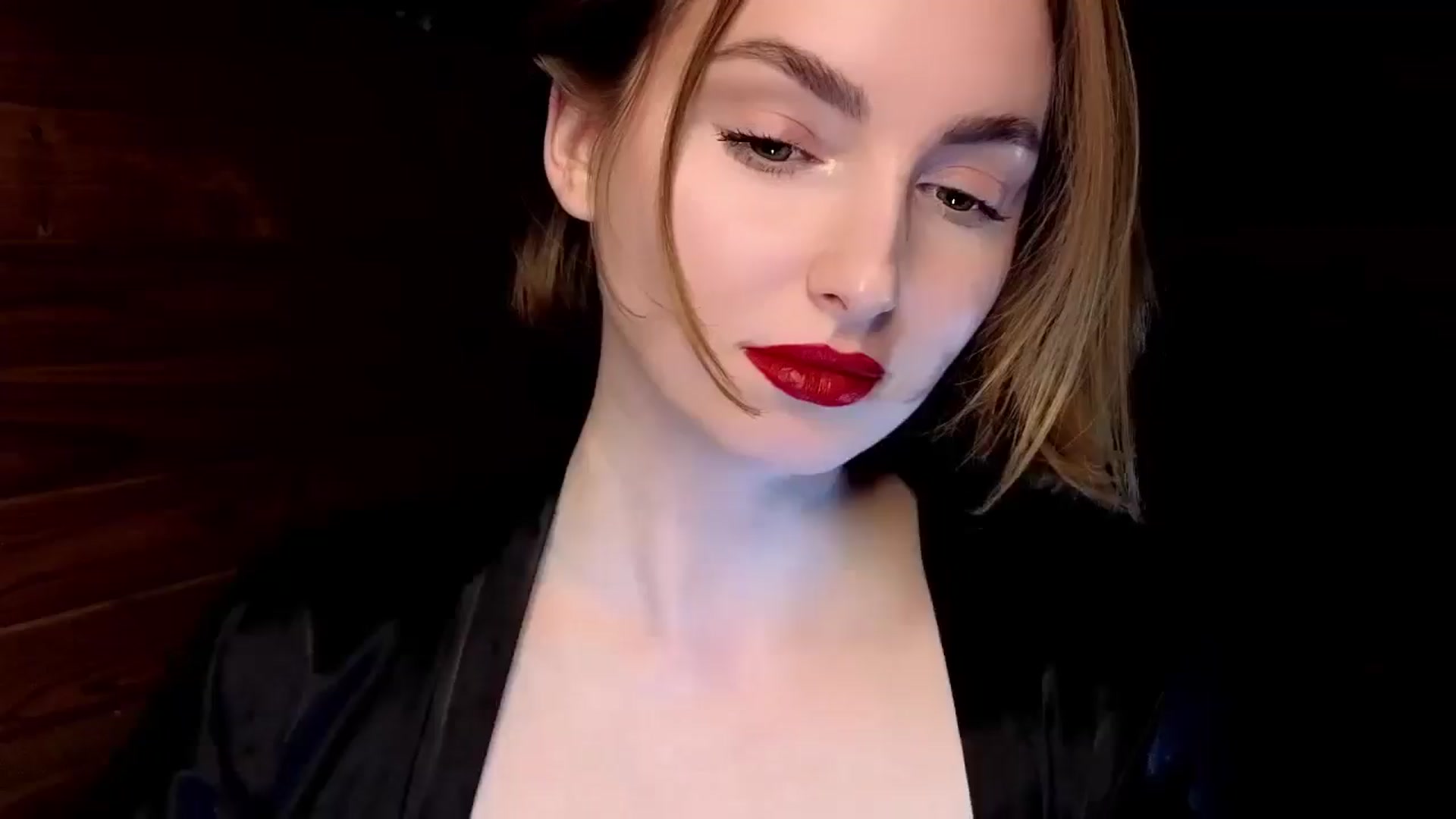 Gallery image thumbnail from Red_Lips_Girl's myfreecams stream on, 02/03/2025, 23:05 image 13 of 20