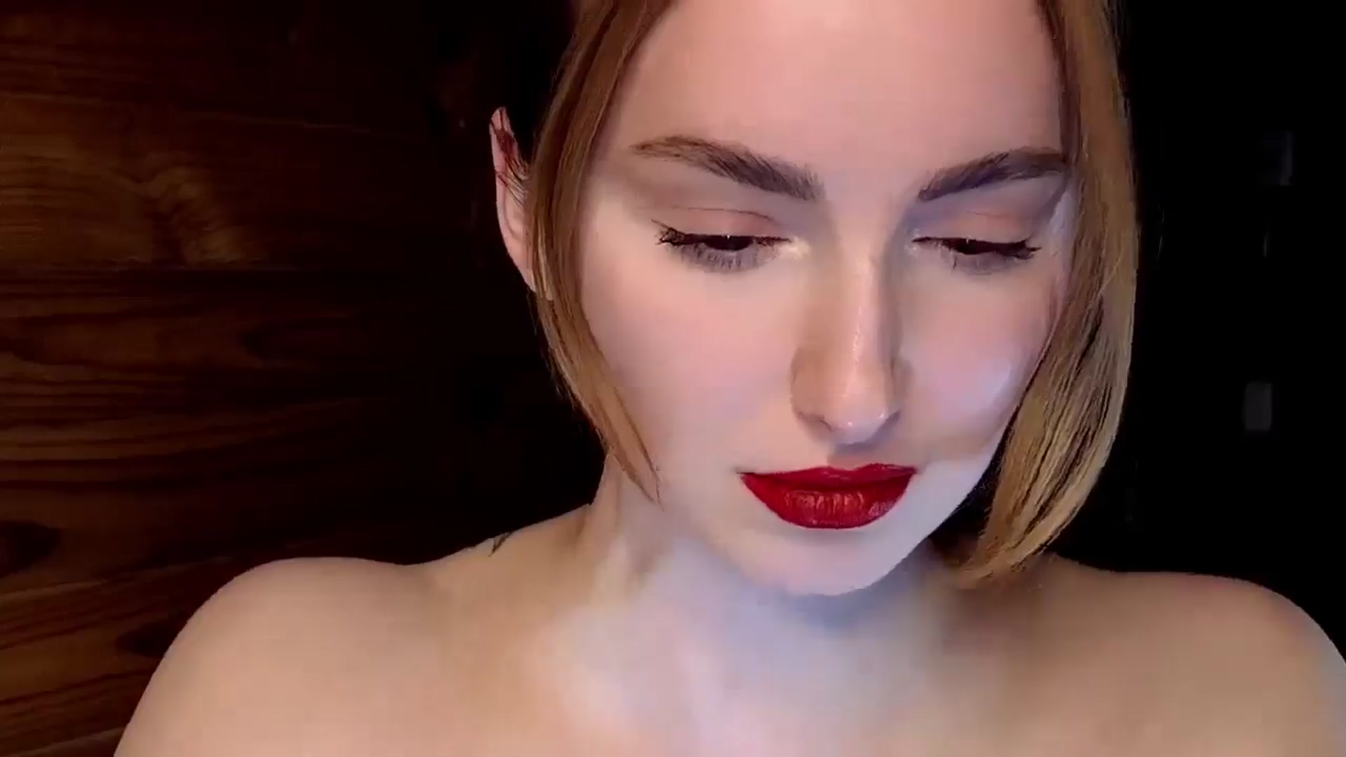 Gallery image thumbnail from Red_Lips_Girl's myfreecams stream on, 02/04/2025, 24:00 image 14 of 20
