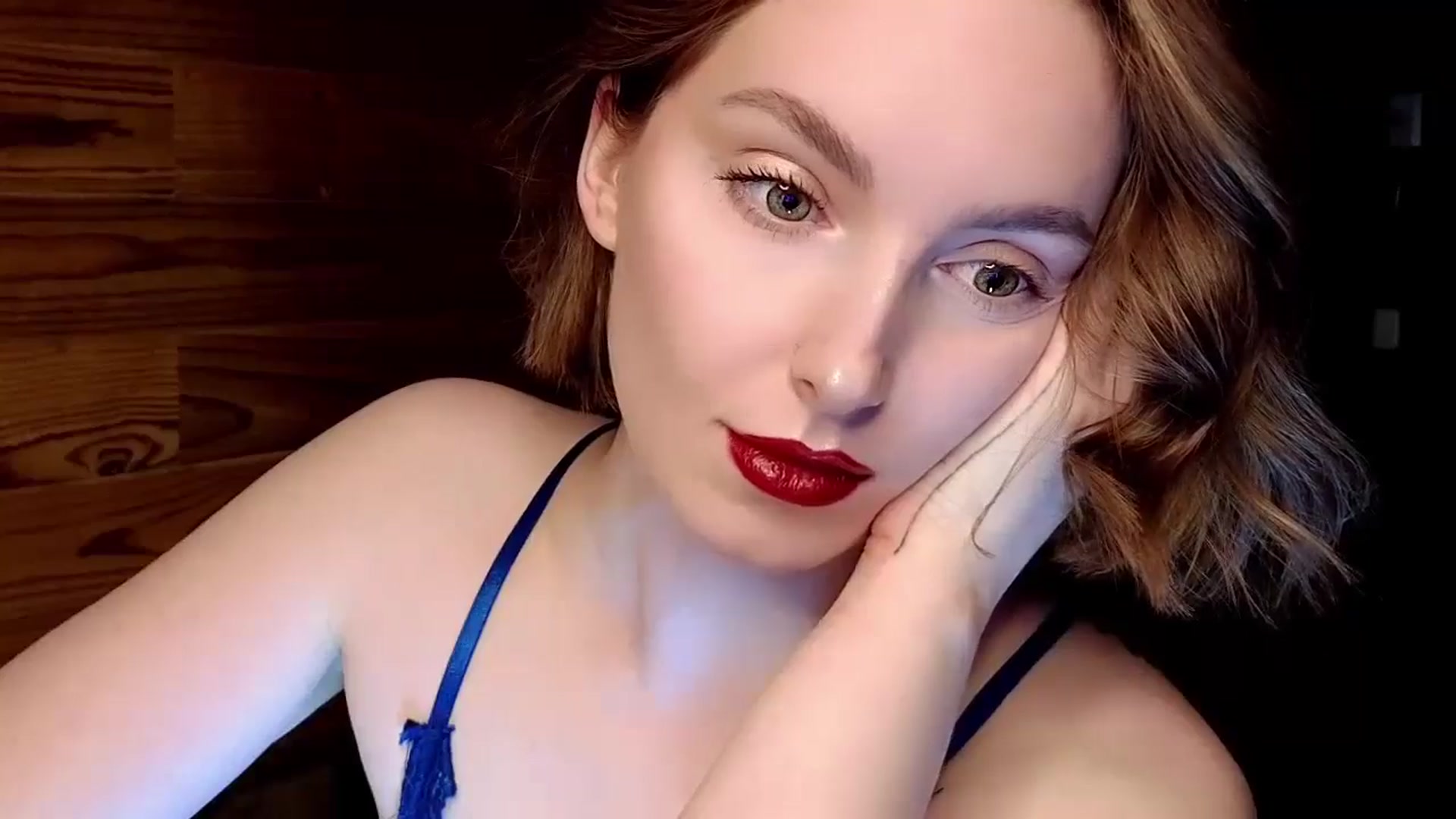 Gallery image thumbnail from Red_Lips_Girl's myfreecams stream on, 02/09/2025, 20:49 image 3 of 20