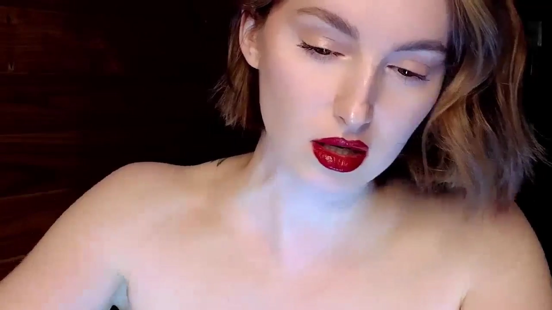 Gallery image thumbnail from Red_Lips_Girl's myfreecams stream on, 02/09/2025, 20:49 image 19 of 20
