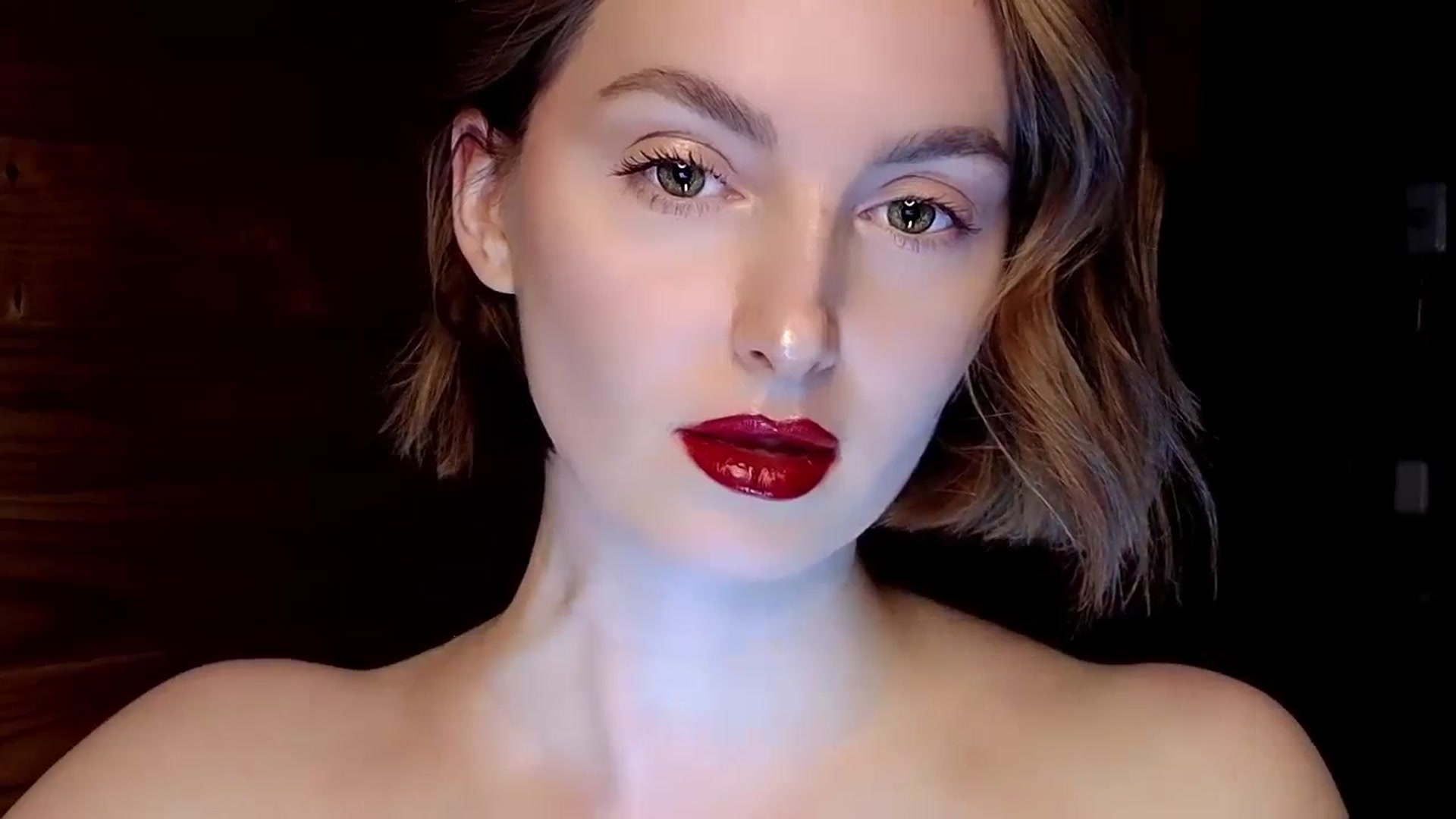 Gallery image thumbnail from Red_Lips_Girl's myfreecams stream on, 02/09/2025, 20:49 image 9 of 20