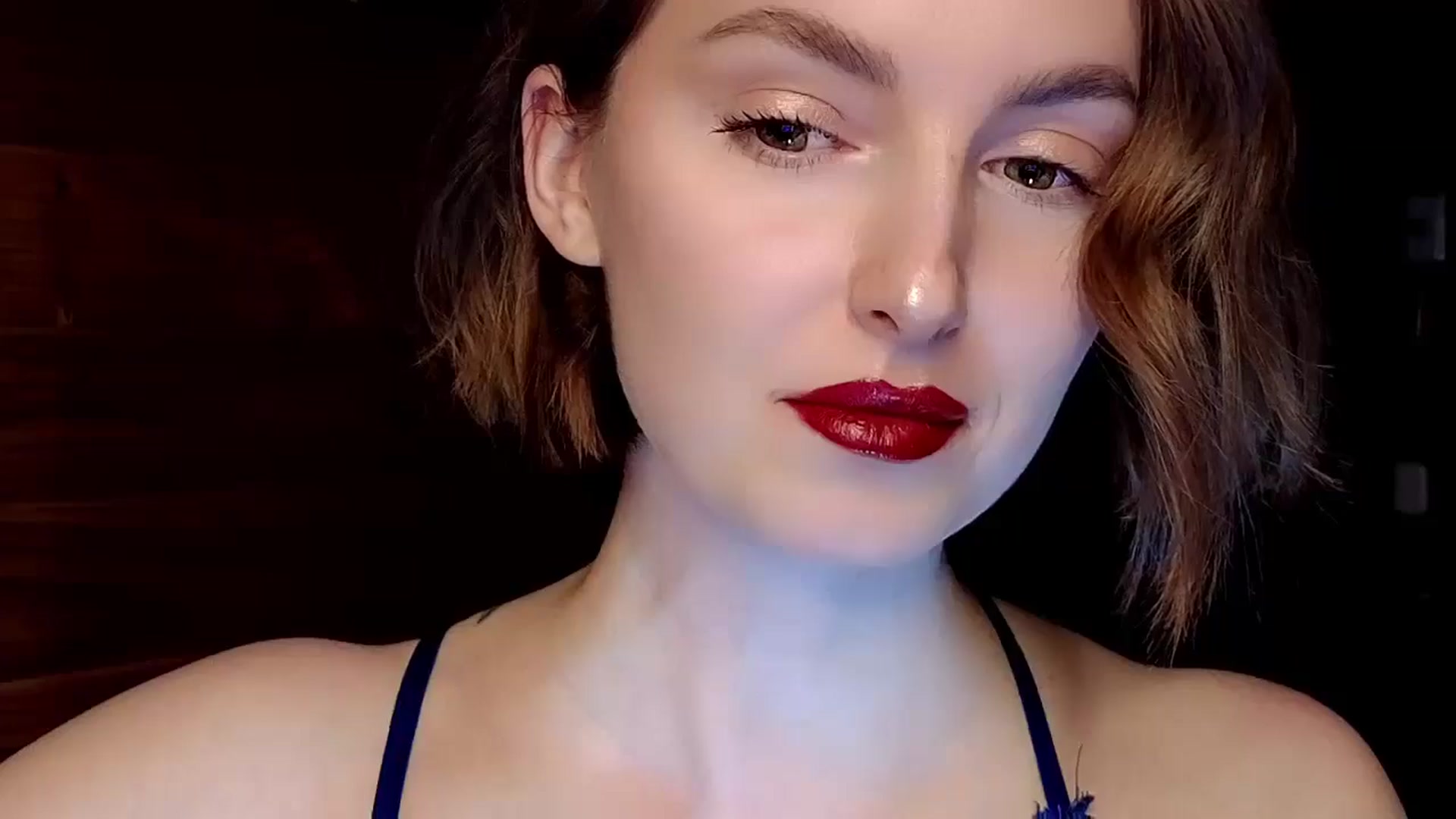 Gallery image thumbnail from Red_Lips_Girl's myfreecams stream on, 02/09/2025, 21:29 image 6 of 20