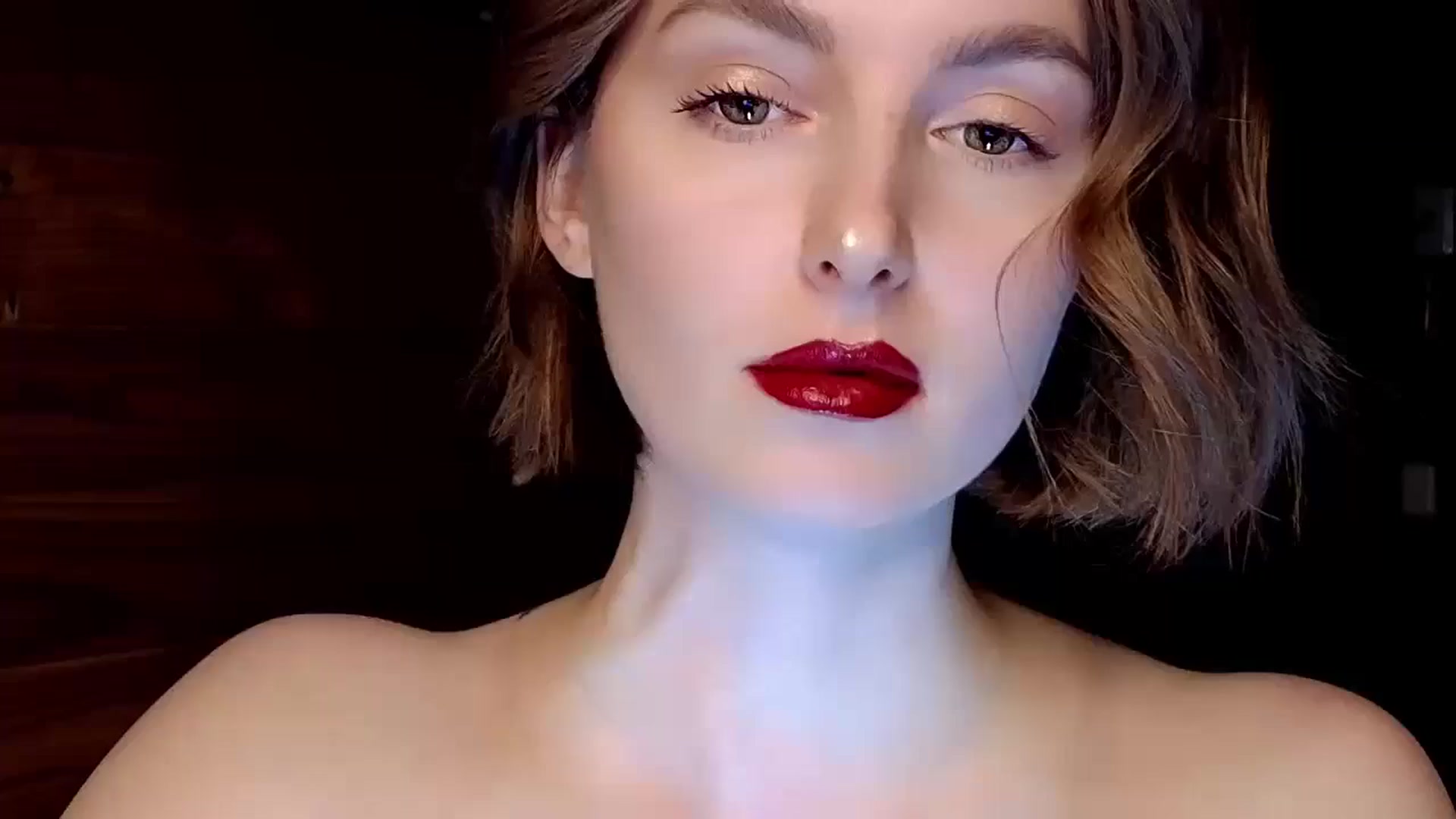 Gallery image thumbnail from Red_Lips_Girl's myfreecams stream on, 02/09/2025, 21:29 image 1 of 20