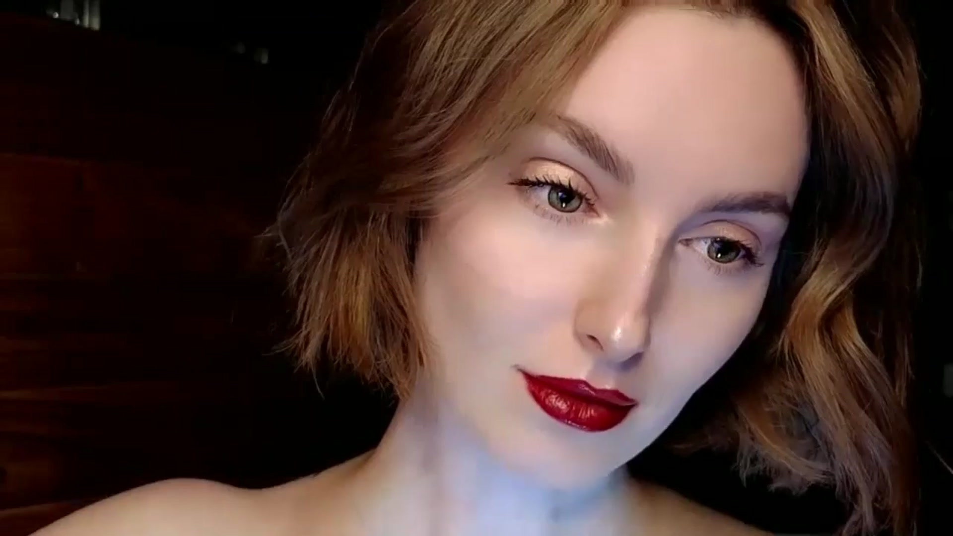 Gallery image thumbnail from Red_Lips_Girl's myfreecams stream on, 02/09/2025, 21:29 image 8 of 20