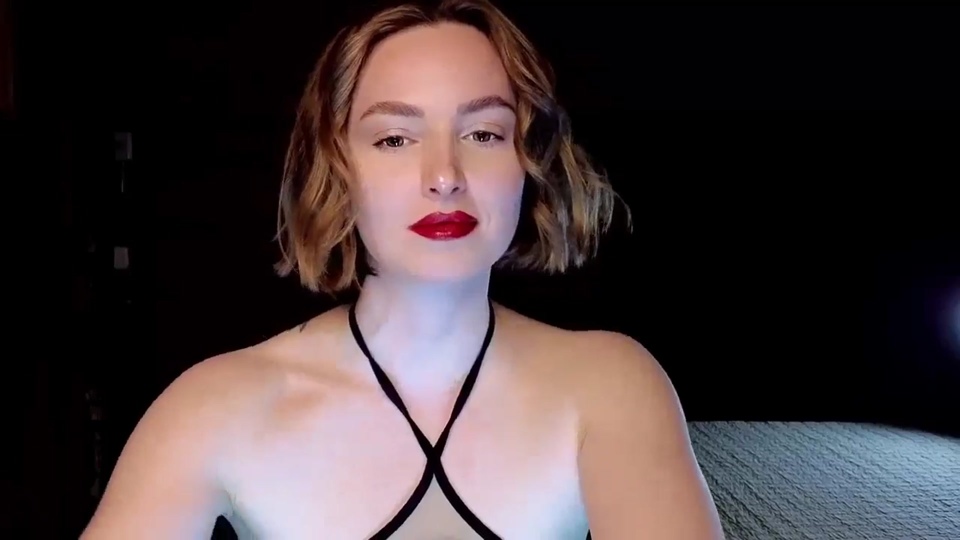 Gallery image thumbnail from Red_Lips_Girl's myfreecams stream on, 02/14/2025, 21:27 image 3 of 20