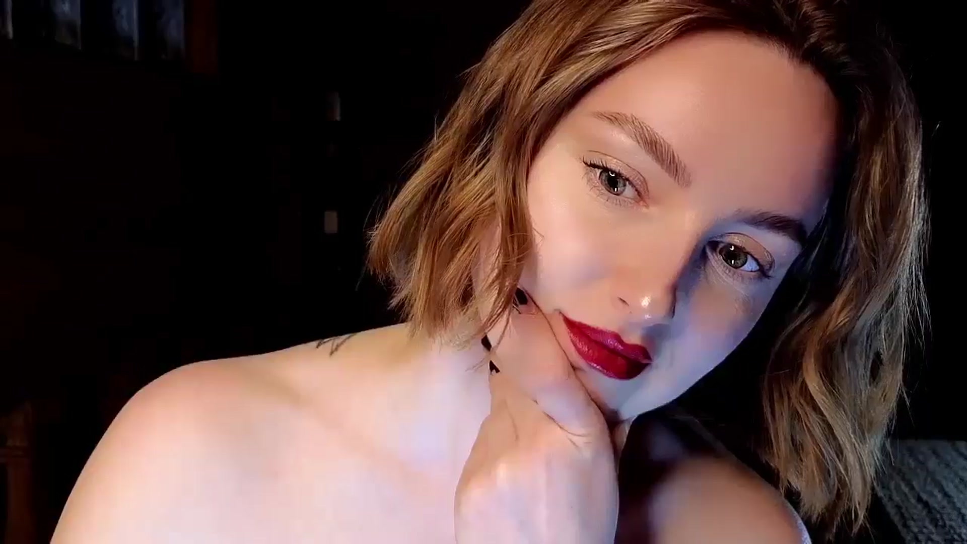 Gallery image thumbnail from Red_Lips_Girl's myfreecams stream on, 02/14/2025, 22:19 image 20 of 20