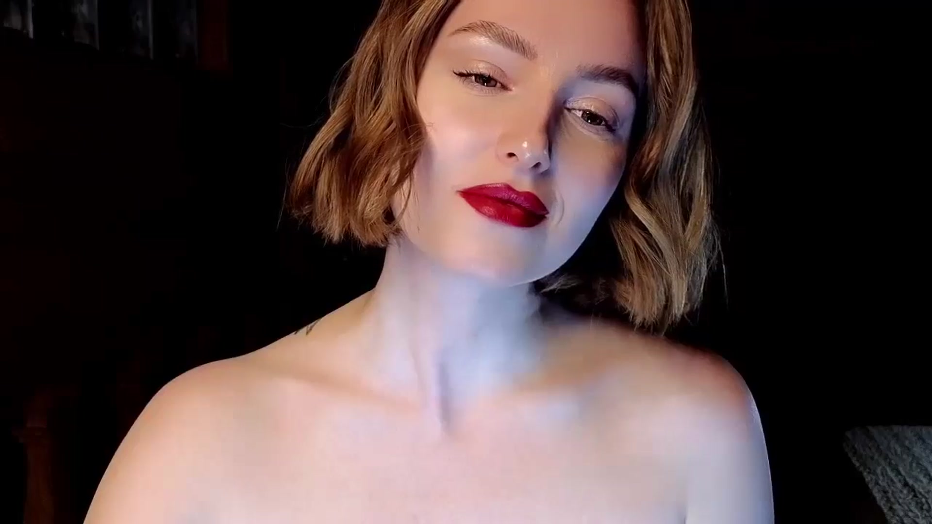 Gallery image thumbnail from Red_Lips_Girl's myfreecams stream on, 02/14/2025, 22:19 image 17 of 20