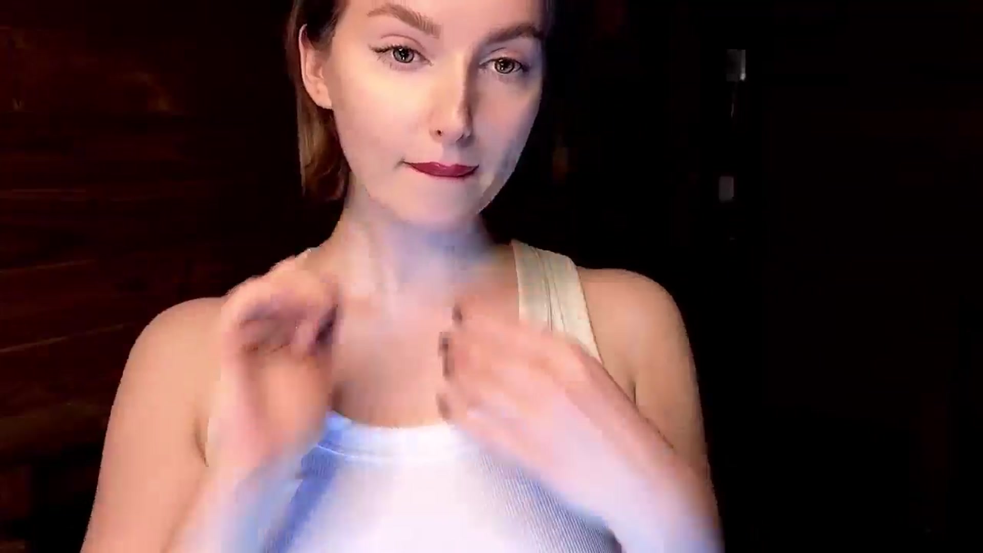 Gallery image thumbnail from Red_Lips_Girl's myfreecams stream on, 02/18/2025, 22:59 image 10 of 20