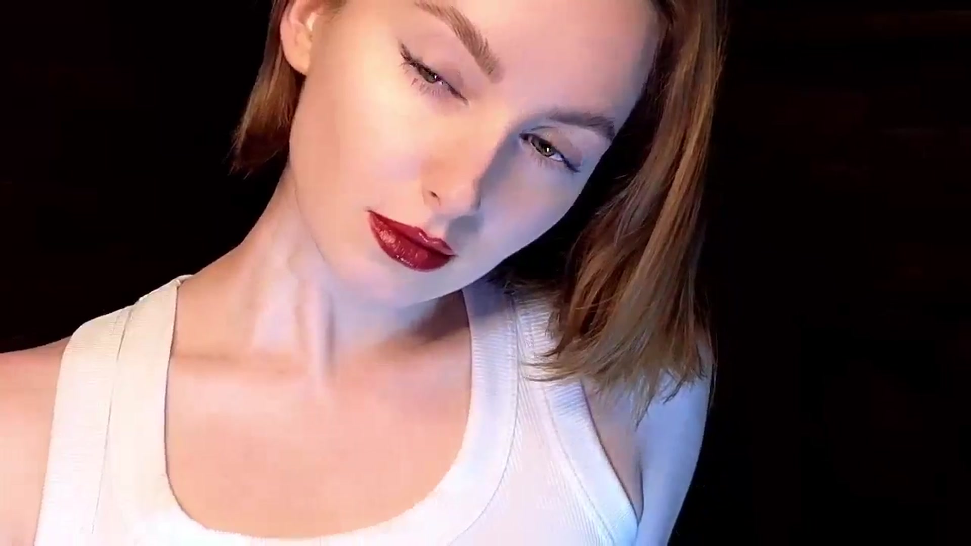 Gallery image thumbnail from Red_Lips_Girl's myfreecams stream on, 02/18/2025, 22:59 image 8 of 20