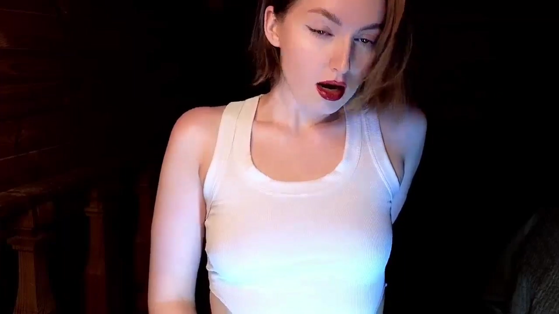 Gallery image thumbnail from Red_Lips_Girl's myfreecams stream on, 02/18/2025, 22:59 image 5 of 20