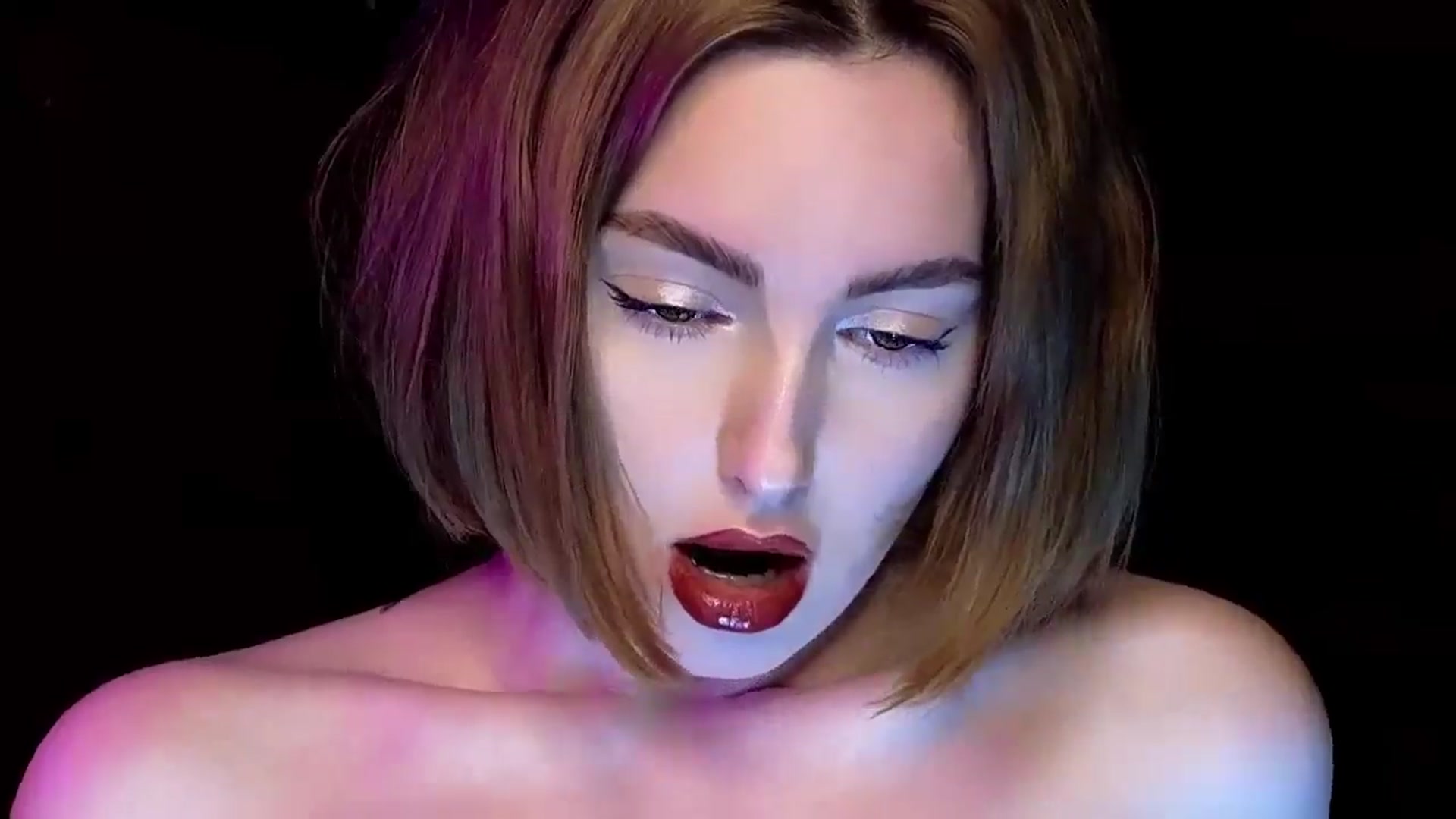 Gallery image thumbnail from Red_Lips_Girl's myfreecams stream on, 02/21/2025, 19:12 image 8 of 20