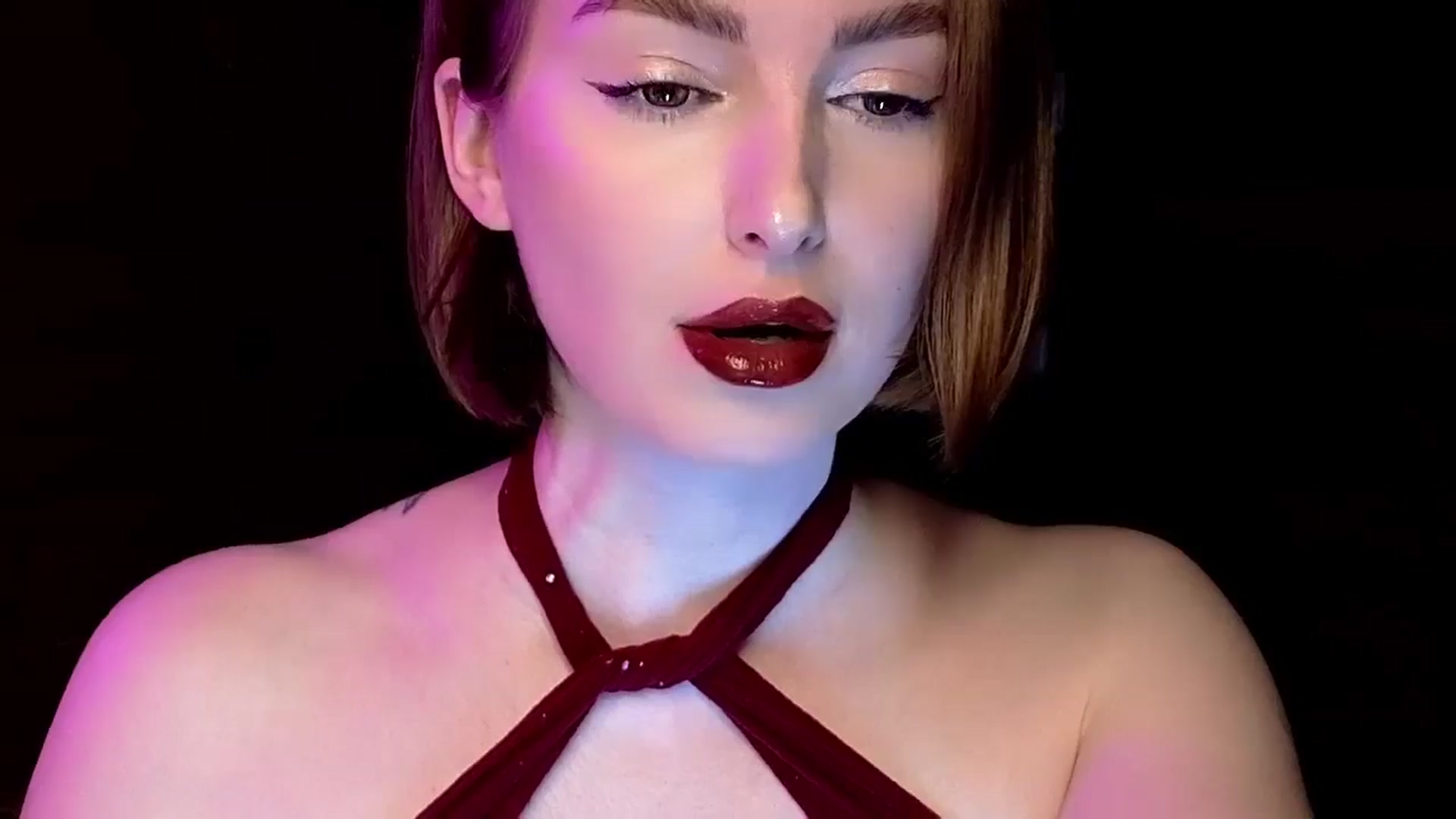 Gallery image thumbnail from Red_Lips_Girl's myfreecams stream on, 02/21/2025, 20:41 image 9 of 20