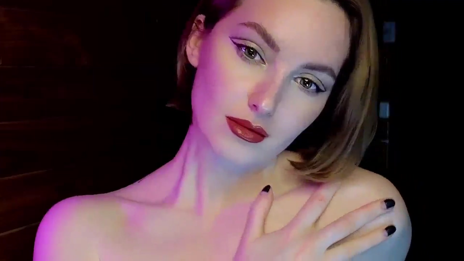 Gallery image thumbnail from Red_Lips_Girl's myfreecams stream on, 02/23/2025, 22:36 image 9 of 20