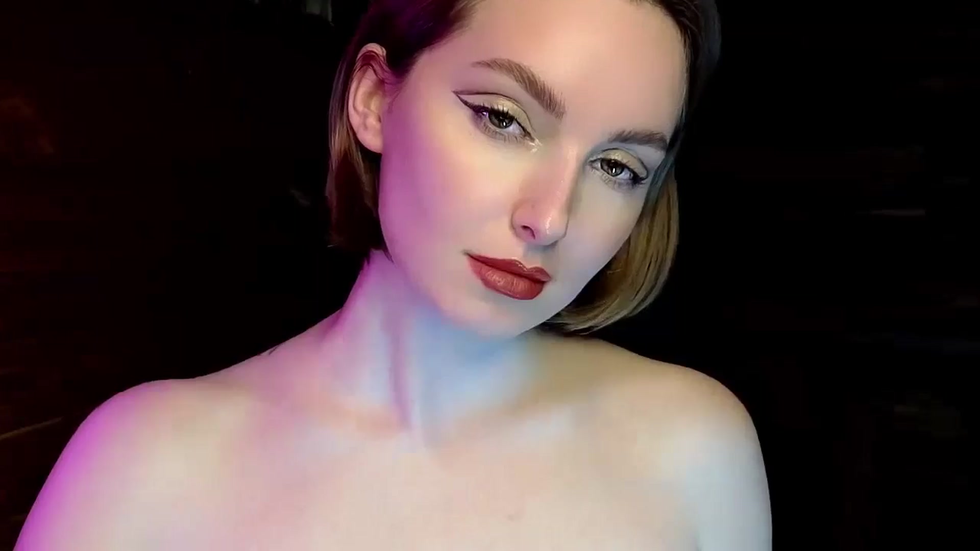 Gallery image thumbnail from Red_Lips_Girl's myfreecams stream on, 02/23/2025, 23:56 image 19 of 20
