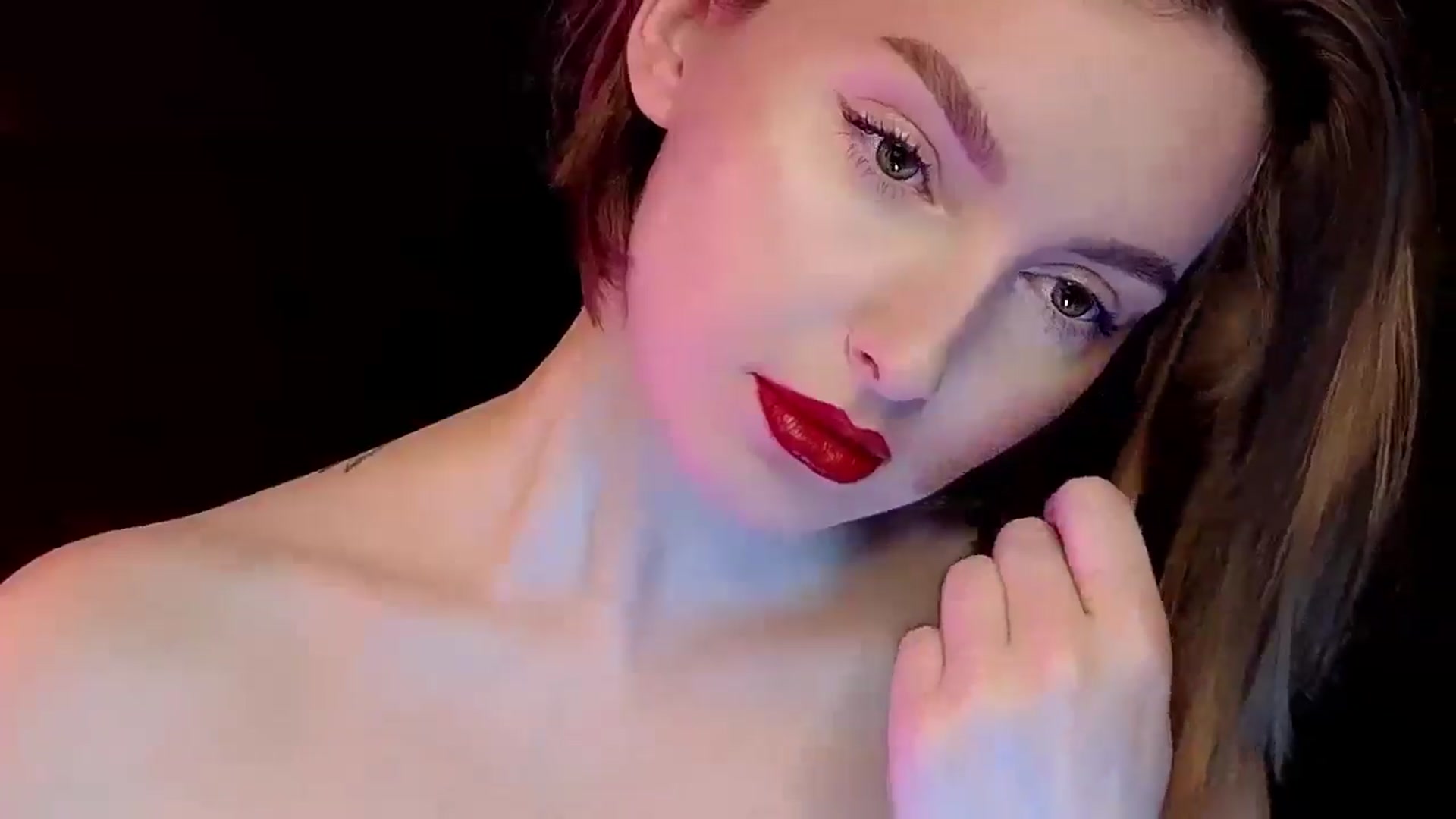 Gallery image thumbnail from Red_Lips_Girl's myfreecams stream on, 02/24/2025, 20:55 image 13 of 20