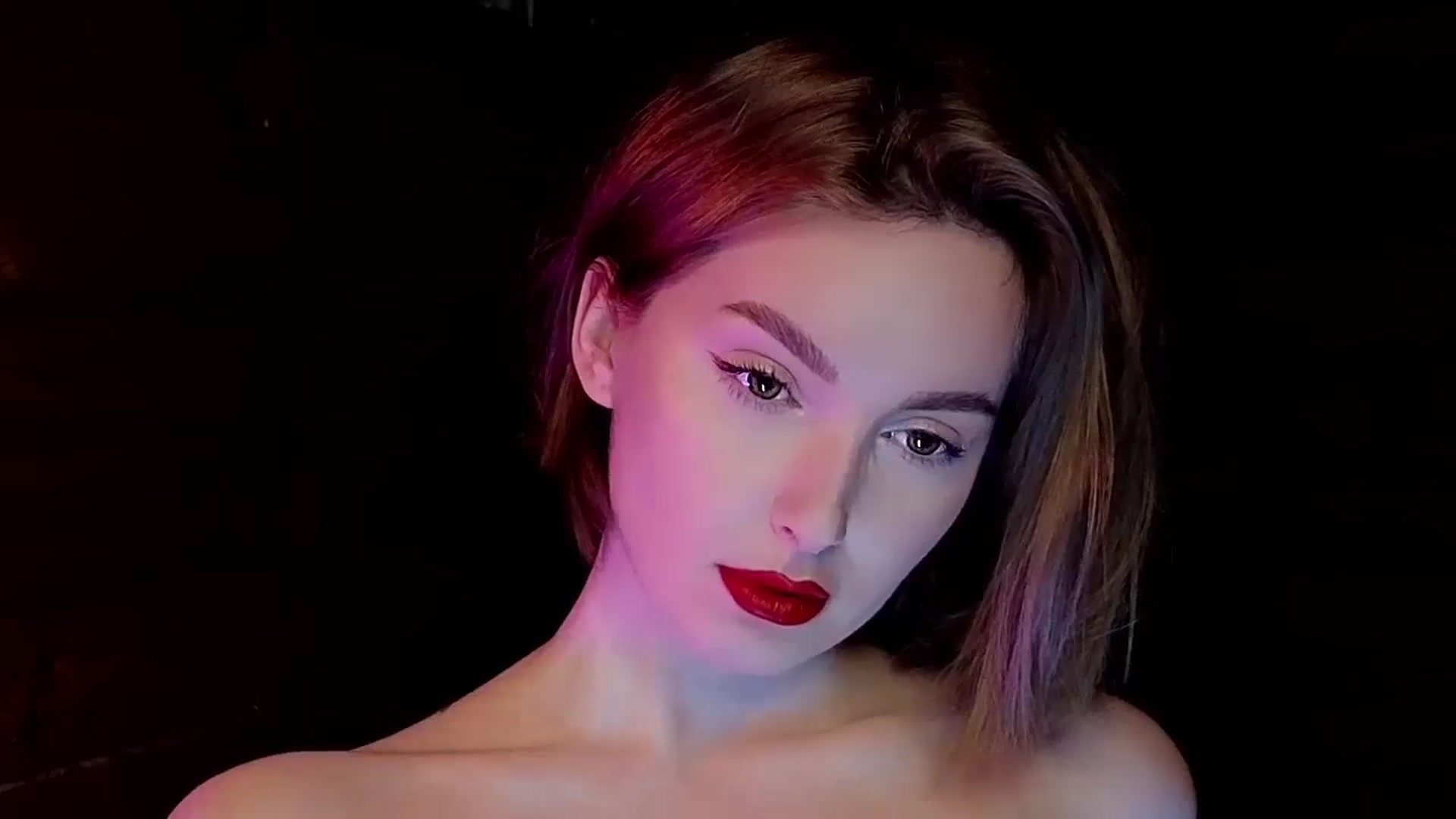 Gallery image thumbnail from Red_Lips_Girl's myfreecams stream on, 02/24/2025, 20:55 image 12 of 20