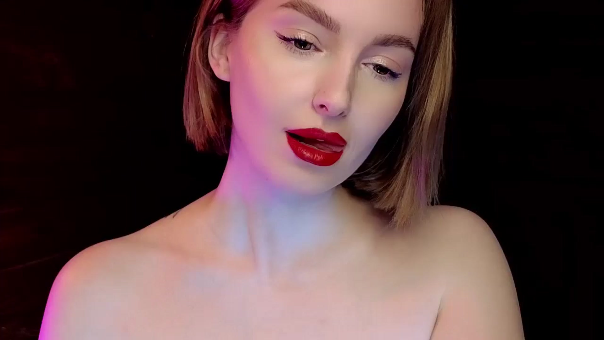 Gallery image thumbnail from Red_Lips_Girl's myfreecams stream on, 02/24/2025, 20:55 image 15 of 20