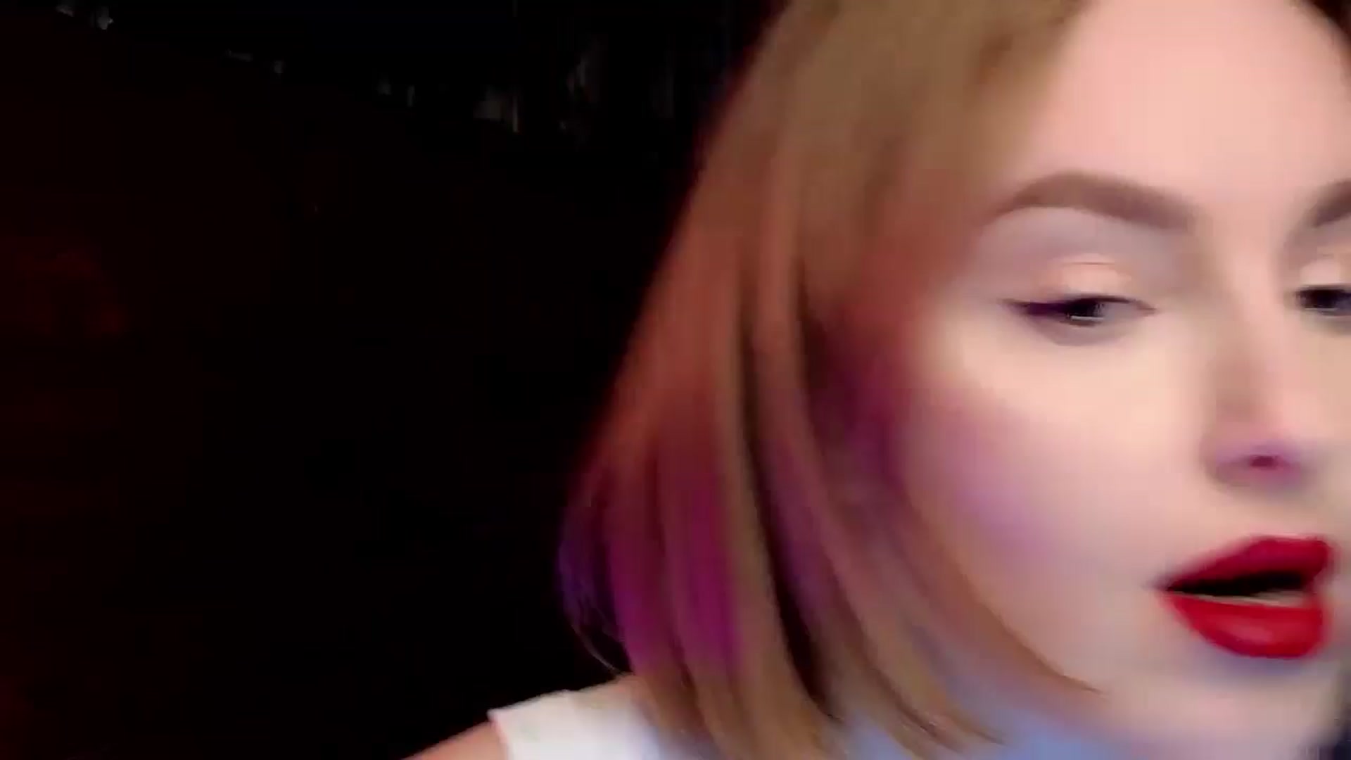 Gallery image thumbnail from Red_Lips_Girl's myfreecams stream on, 02/24/2025, 20:55 image 1 of 20