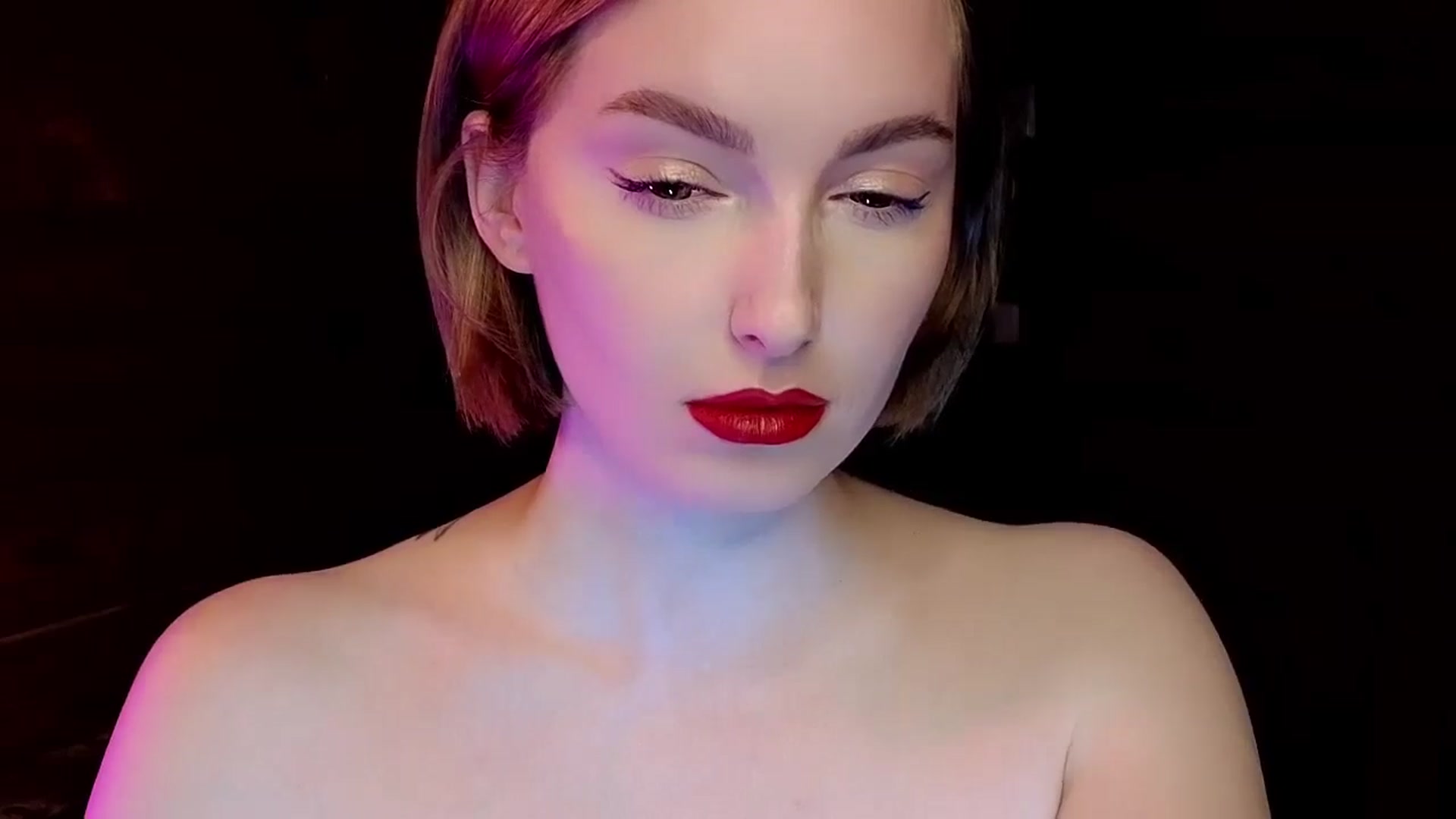 Gallery image thumbnail from Red_Lips_Girl's myfreecams stream on, 02/24/2025, 20:55 image 18 of 20