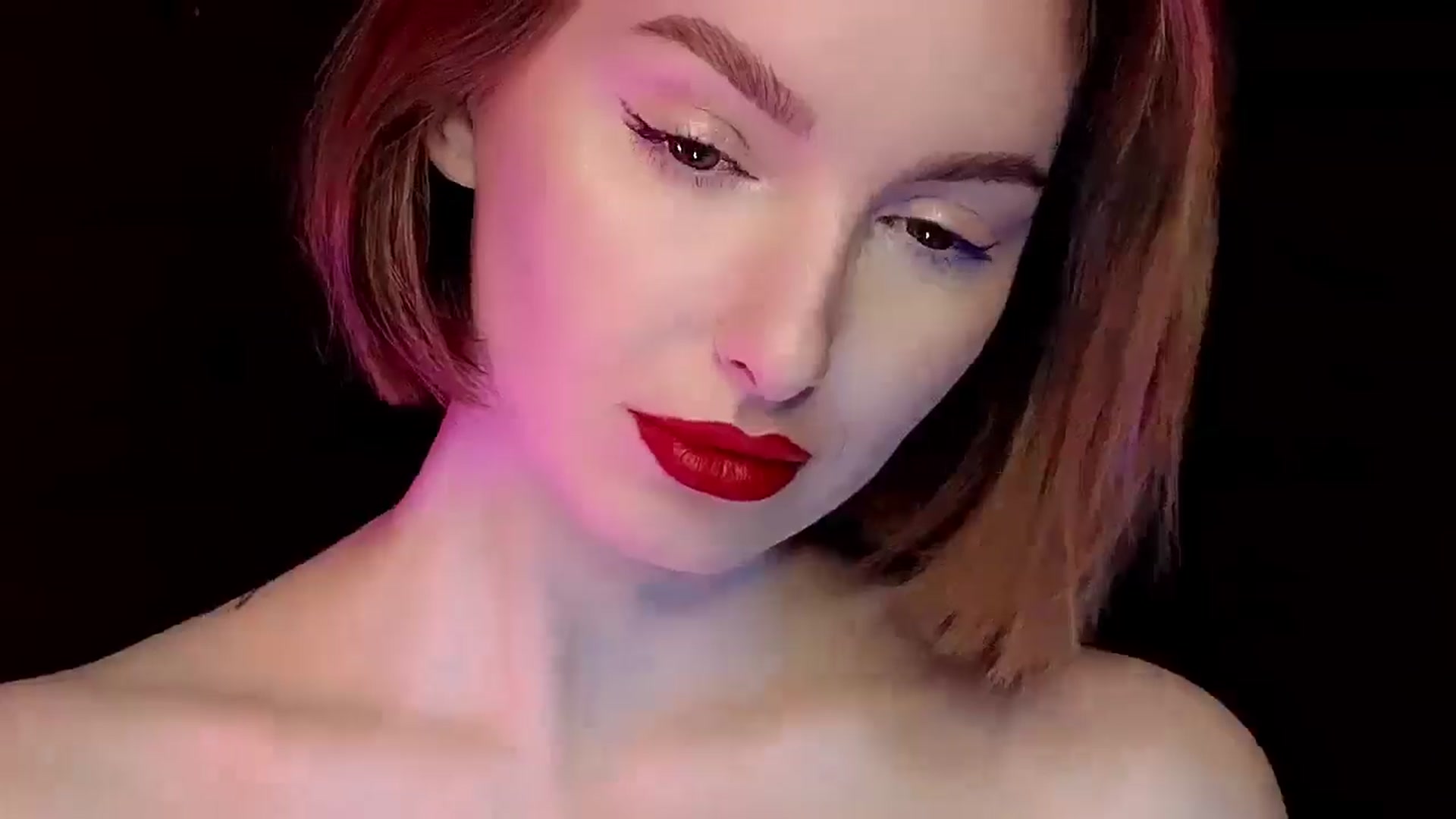 Gallery image thumbnail from Red_Lips_Girl's myfreecams stream on, 02/24/2025, 21:41 image 7 of 20