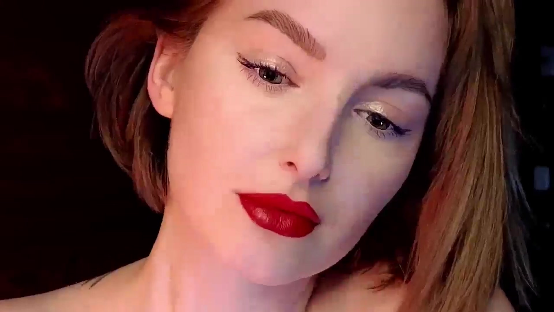 Gallery image thumbnail from Red_Lips_Girl's myfreecams stream on, 02/24/2025, 22:11 image 18 of 20