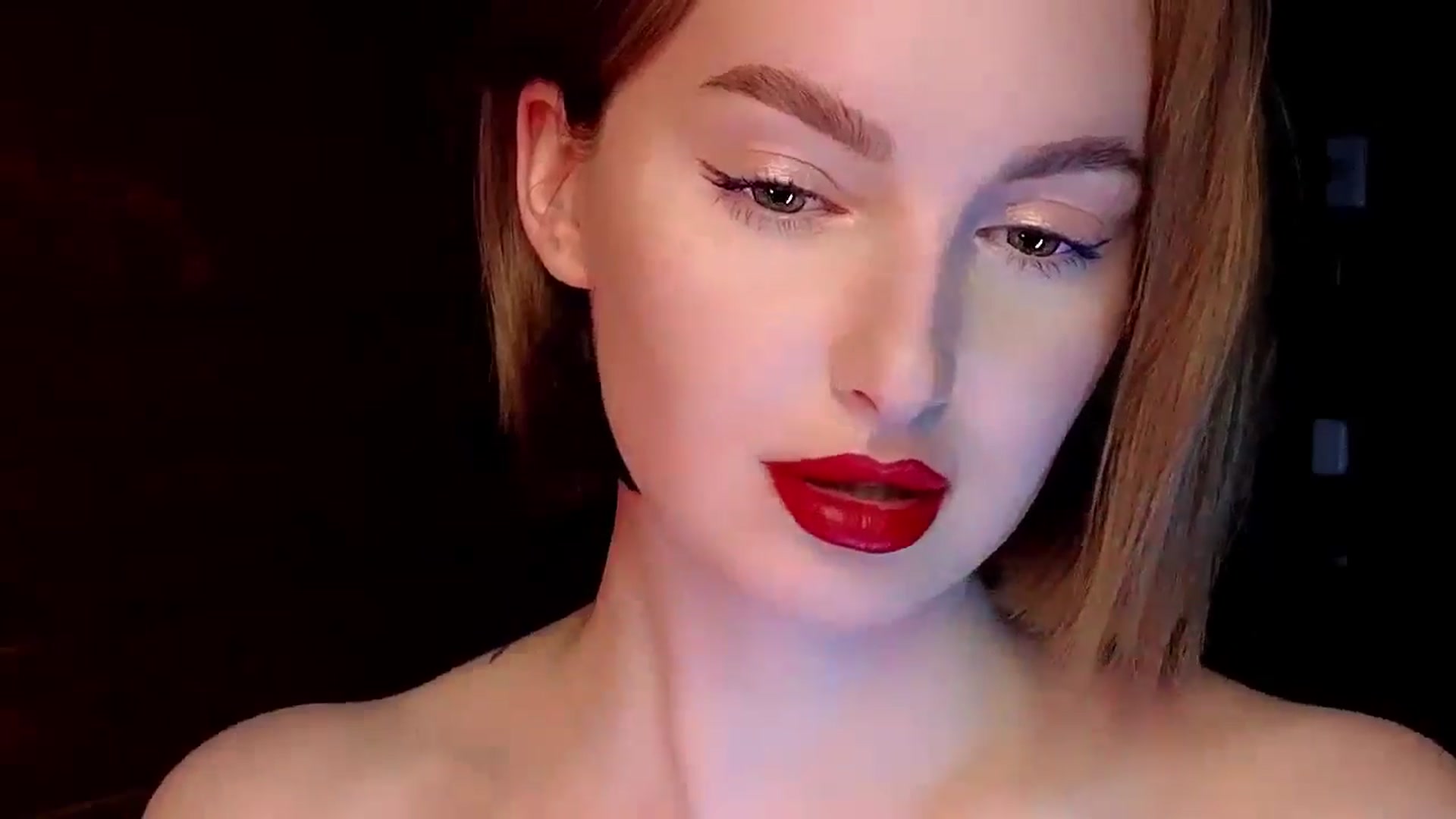 Gallery image thumbnail from Red_Lips_Girl's myfreecams stream on, 02/24/2025, 22:56 image 12 of 20