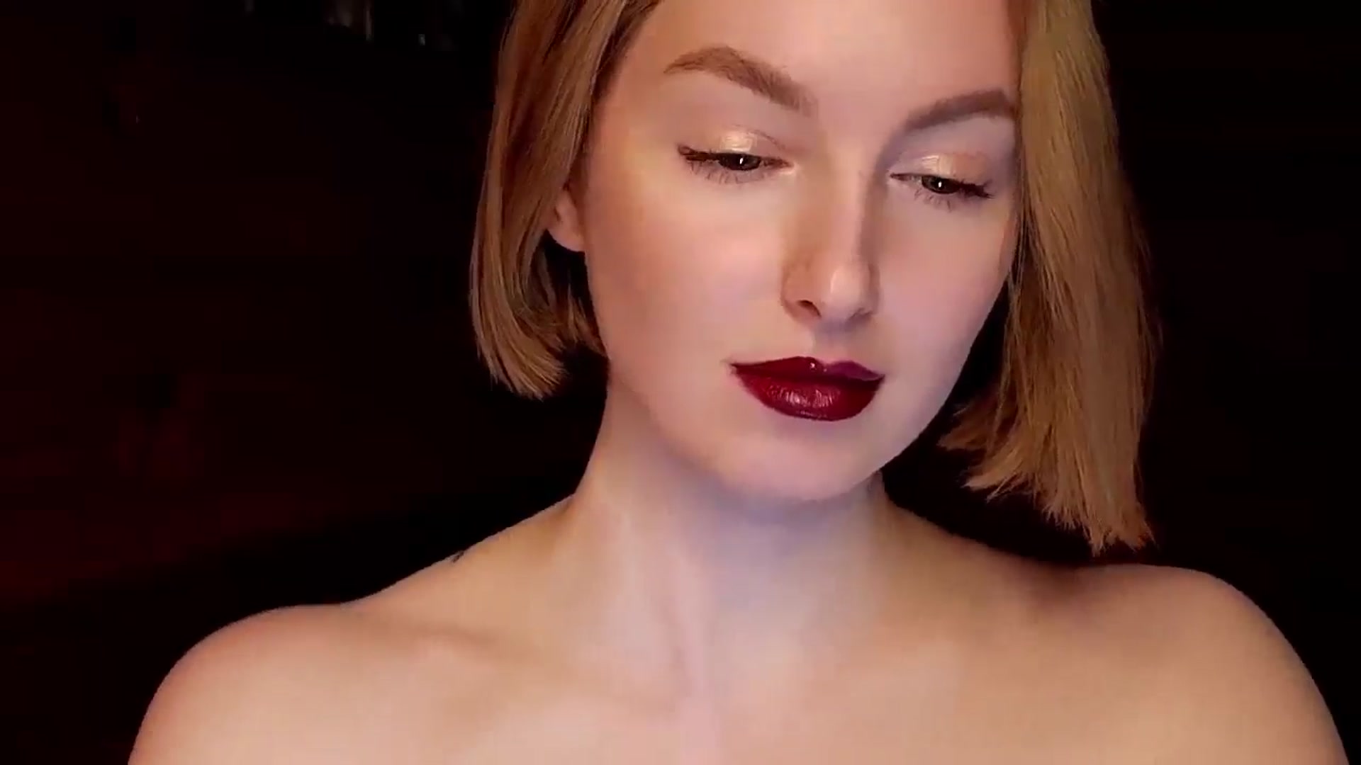 Gallery image thumbnail from Red_Lips_Girl's myfreecams stream on, 03/15/2025, 24:40 image 12 of 20