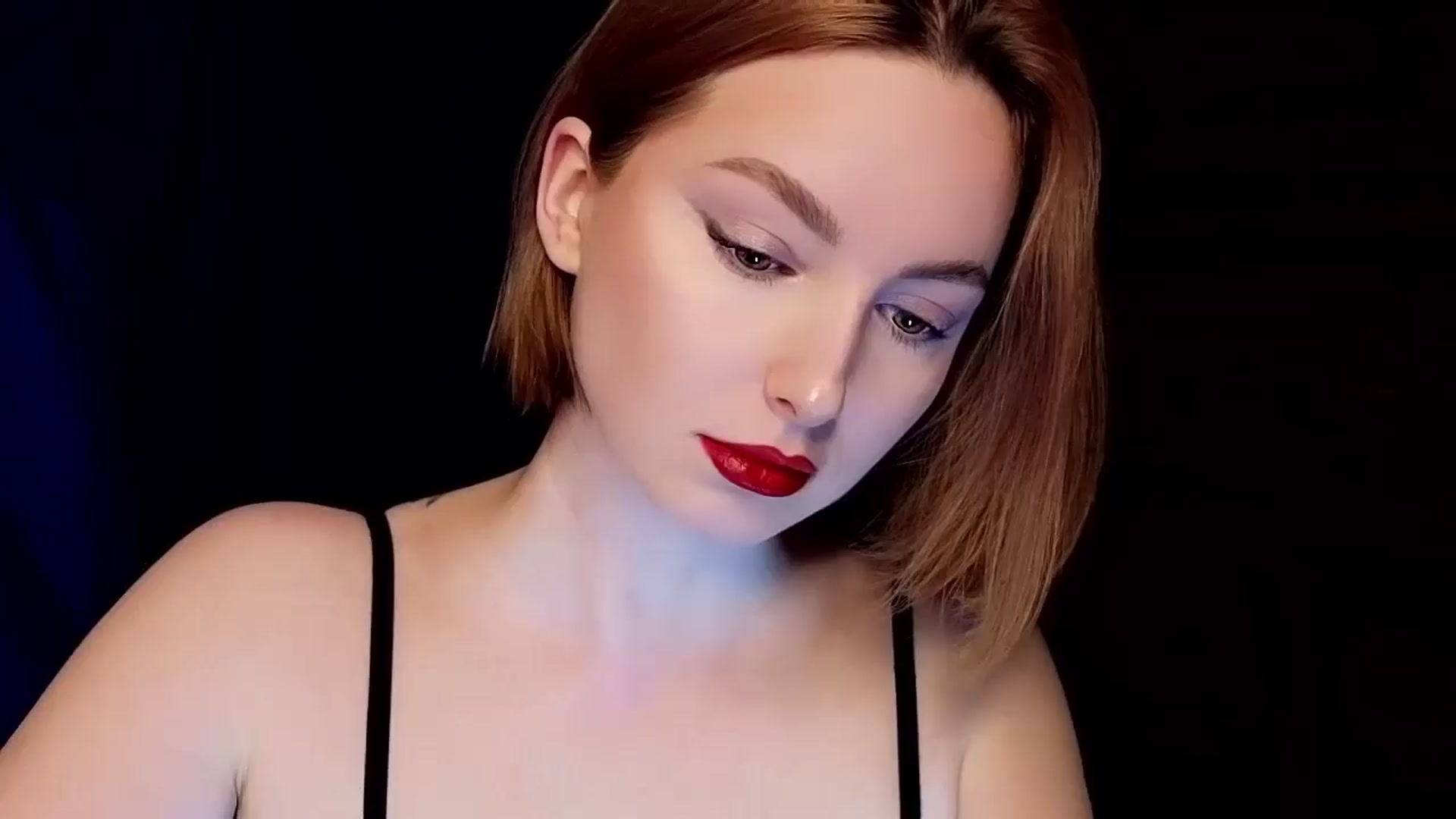 Gallery image thumbnail from Red_Lips_Girl's myfreecams stream on, 04/03/2025, 22:03 image 1 of 20