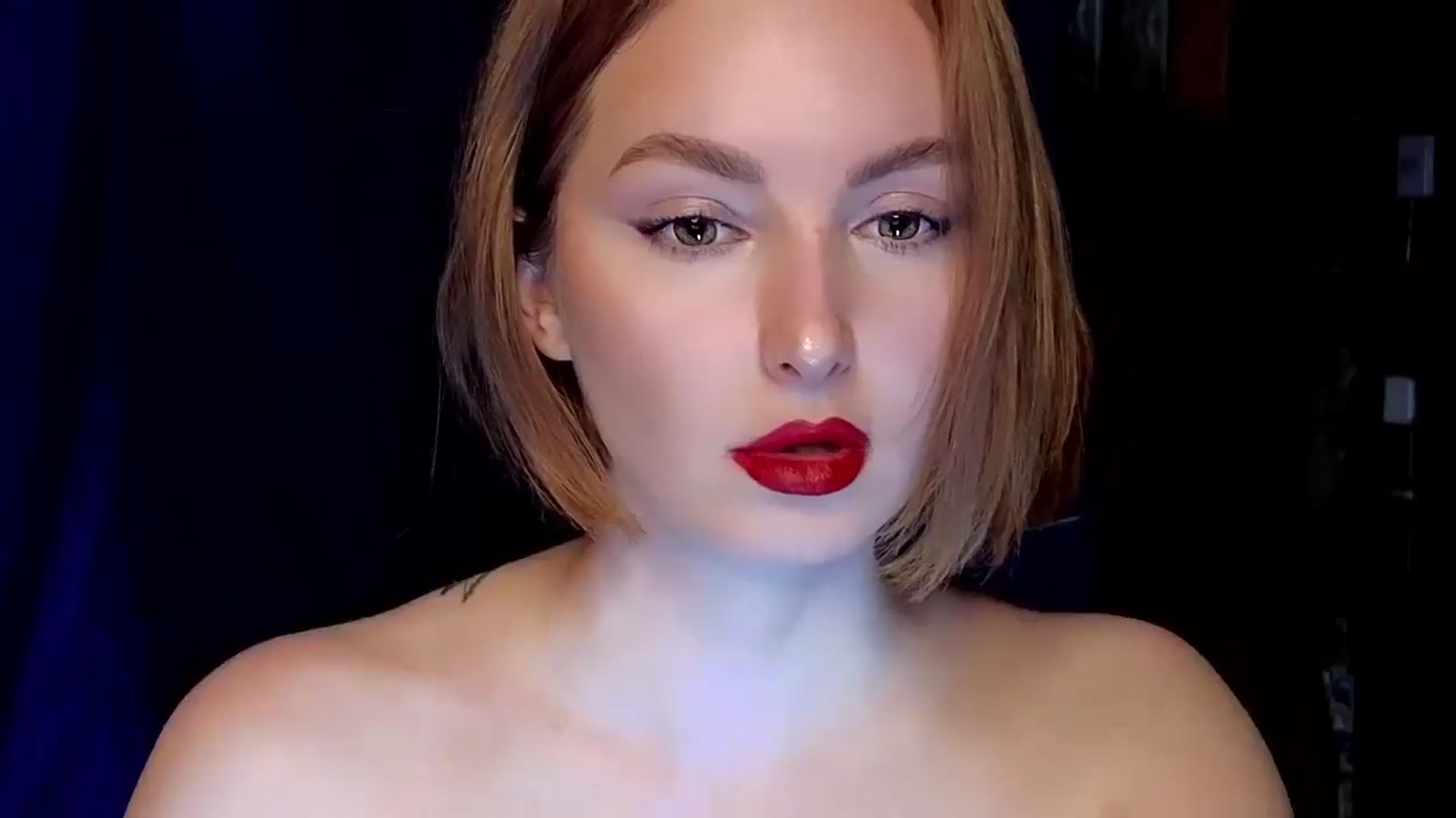 Gallery image thumbnail from Red_Lips_Girl's myfreecams stream on, 04/03/2025, 22:03 image 19 of 20