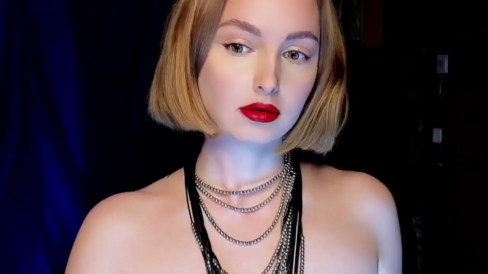 Gallery image thumbnail from Red_Lips_Girl's myfreecams stream on, 04/08/2025, 20:09 image 6 of 20