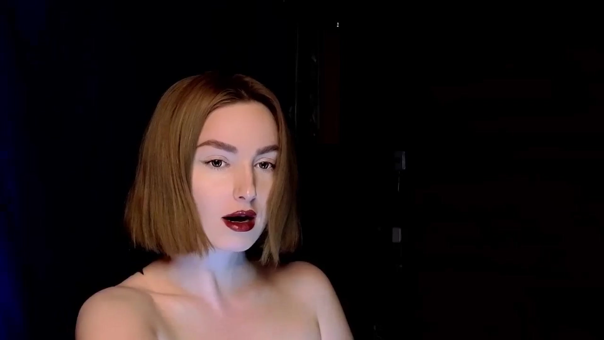 Gallery image thumbnail from Red_Lips_Girl's myfreecams stream on, 04/16/2025, 20:35 image 20 of 20