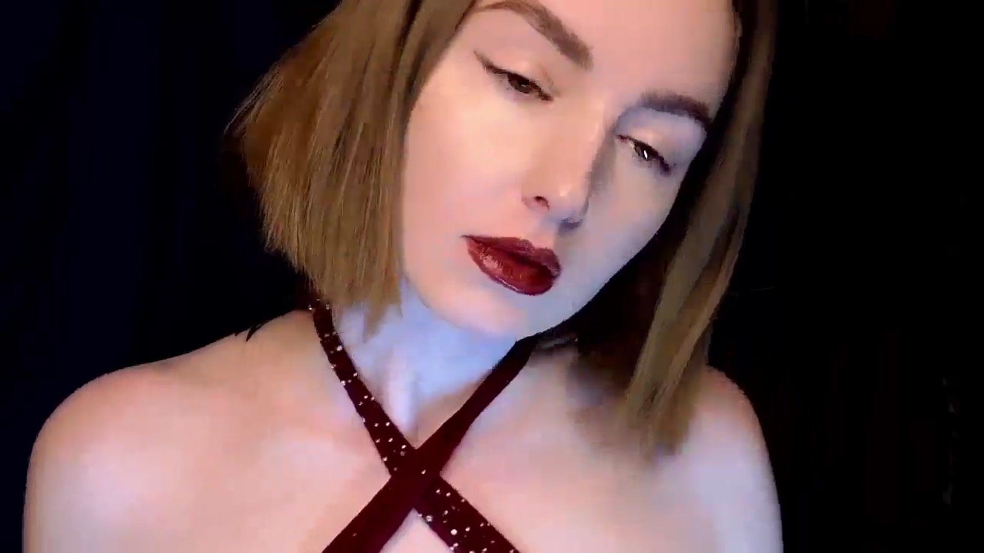 Gallery image thumbnail from Red_Lips_Girl's myfreecams stream on, 04/16/2025, 20:35 image 5 of 20