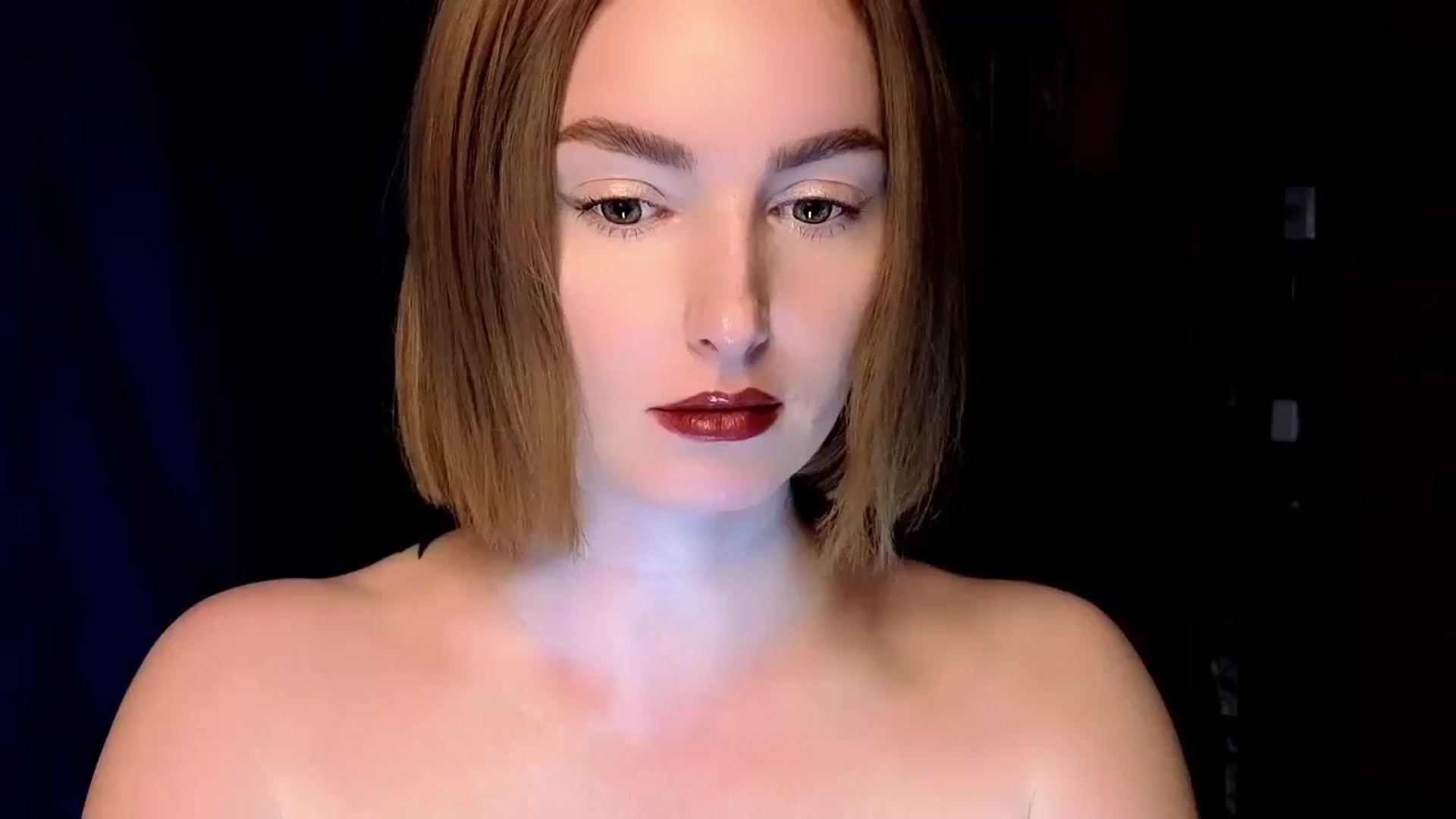 Gallery image thumbnail from Red_Lips_Girl's myfreecams stream on, 04/16/2025, 23:16 image 1 of 20
