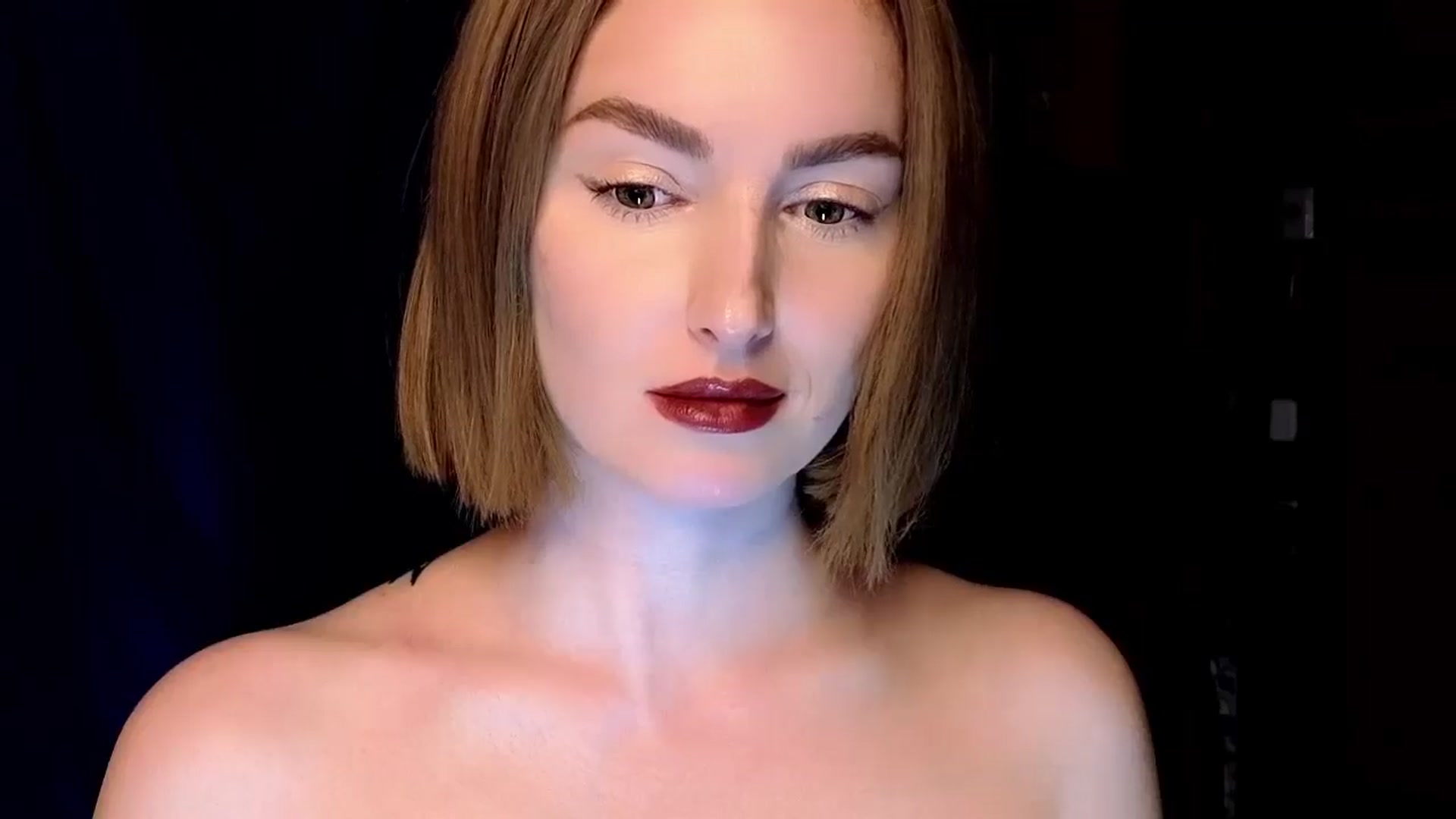 Gallery image thumbnail from Red_Lips_Girl's myfreecams stream on, 04/16/2025, 23:16 image 3 of 20