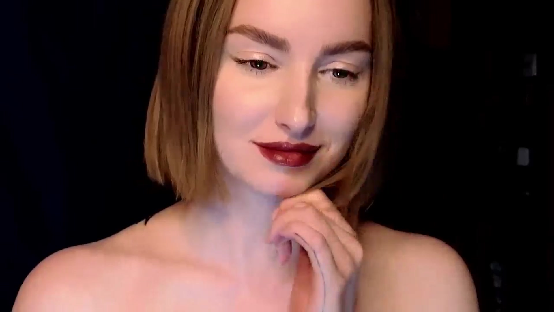 Gallery image thumbnail from Red_Lips_Girl's myfreecams stream on, 04/16/2025, 23:16 image 5 of 20
