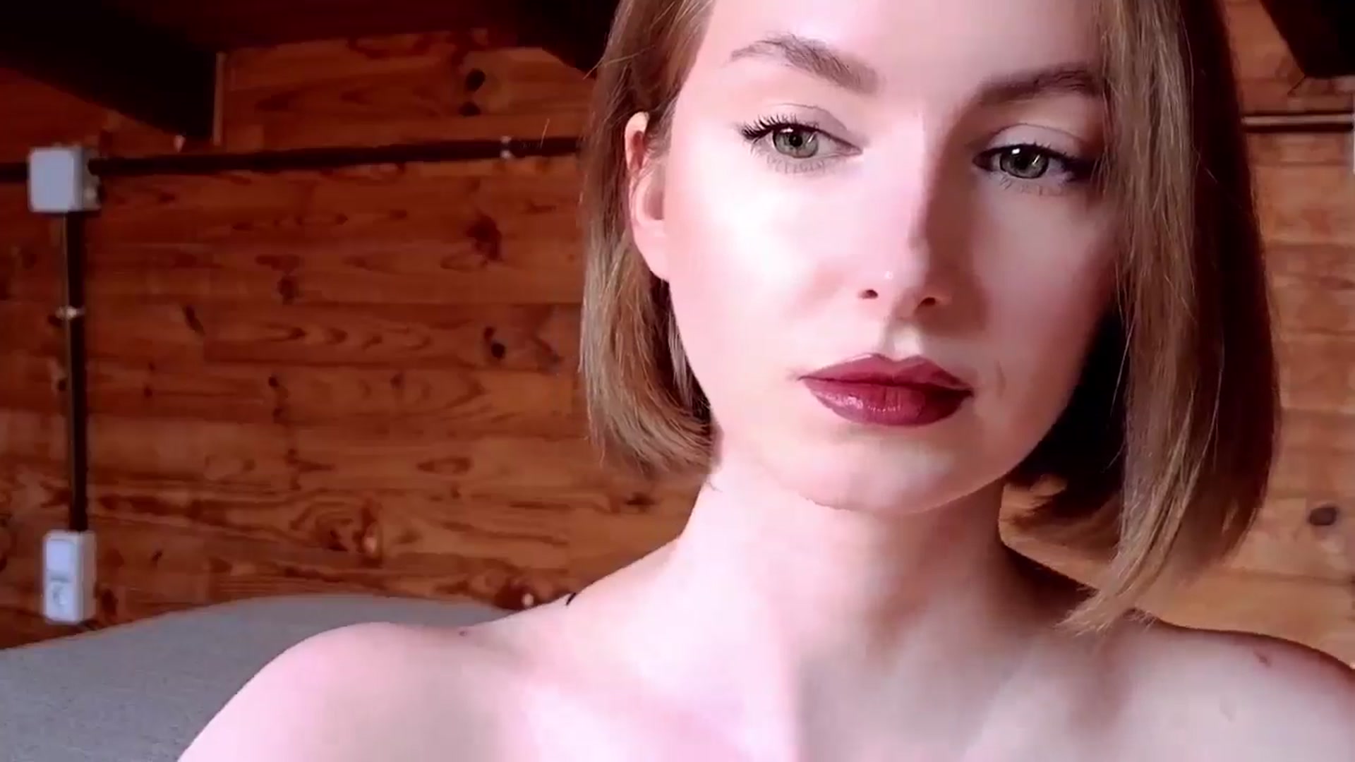 Gallery image thumbnail from Red_Lips_Girl's myfreecams stream on, 04/19/2025, 14:09 image 18 of 20