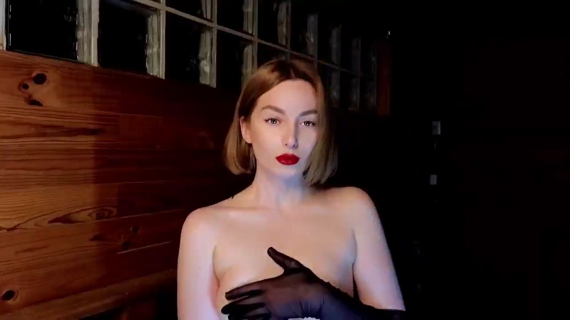 Gallery image thumbnail from Red_Lips_Girl's myfreecams stream on, 04/22/2025, 21:05 image 11 of 20